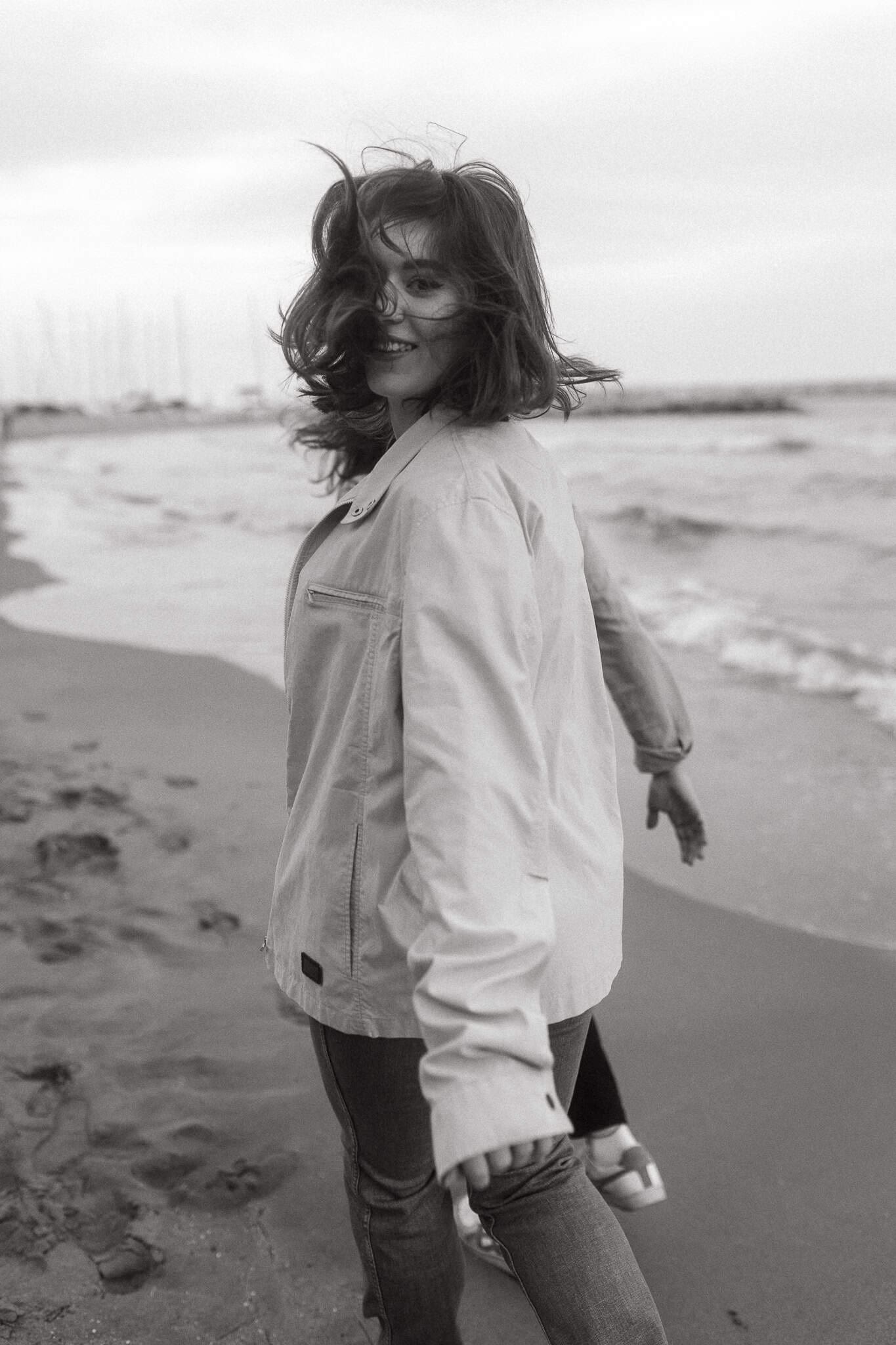 Couples photoshoot on a beach near Barcelona