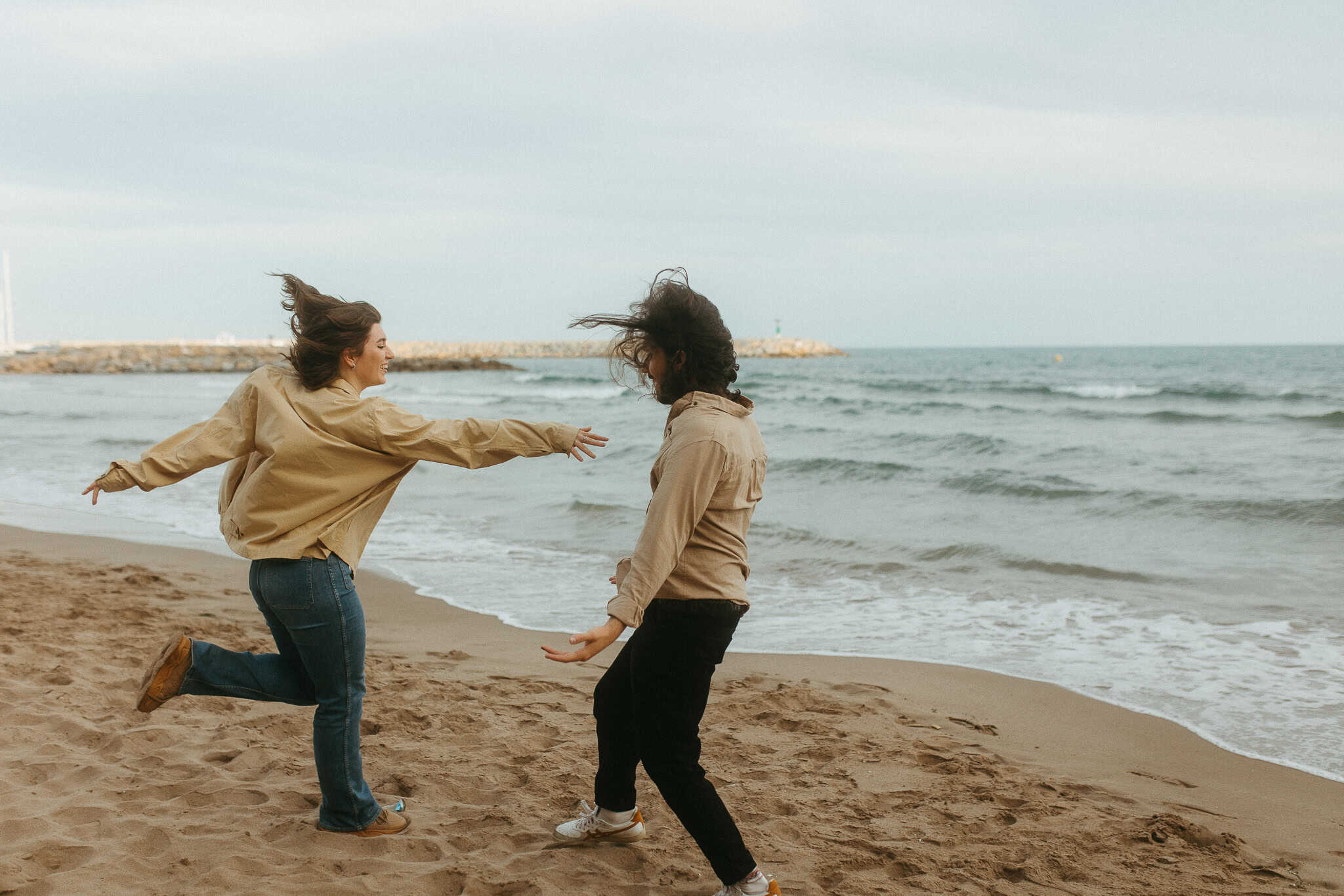 Couples photoshoot on a beach near Barcelona