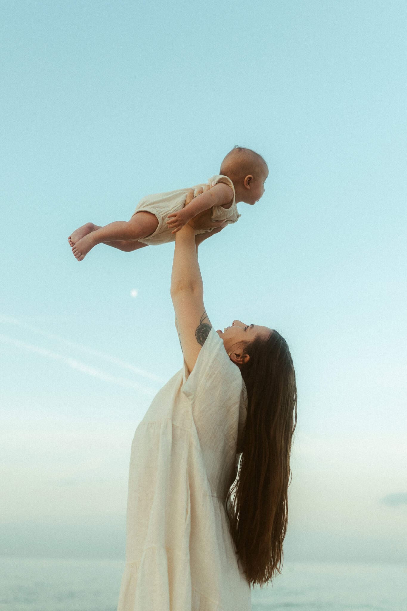 Family Photoshoot in the beach of Maresme