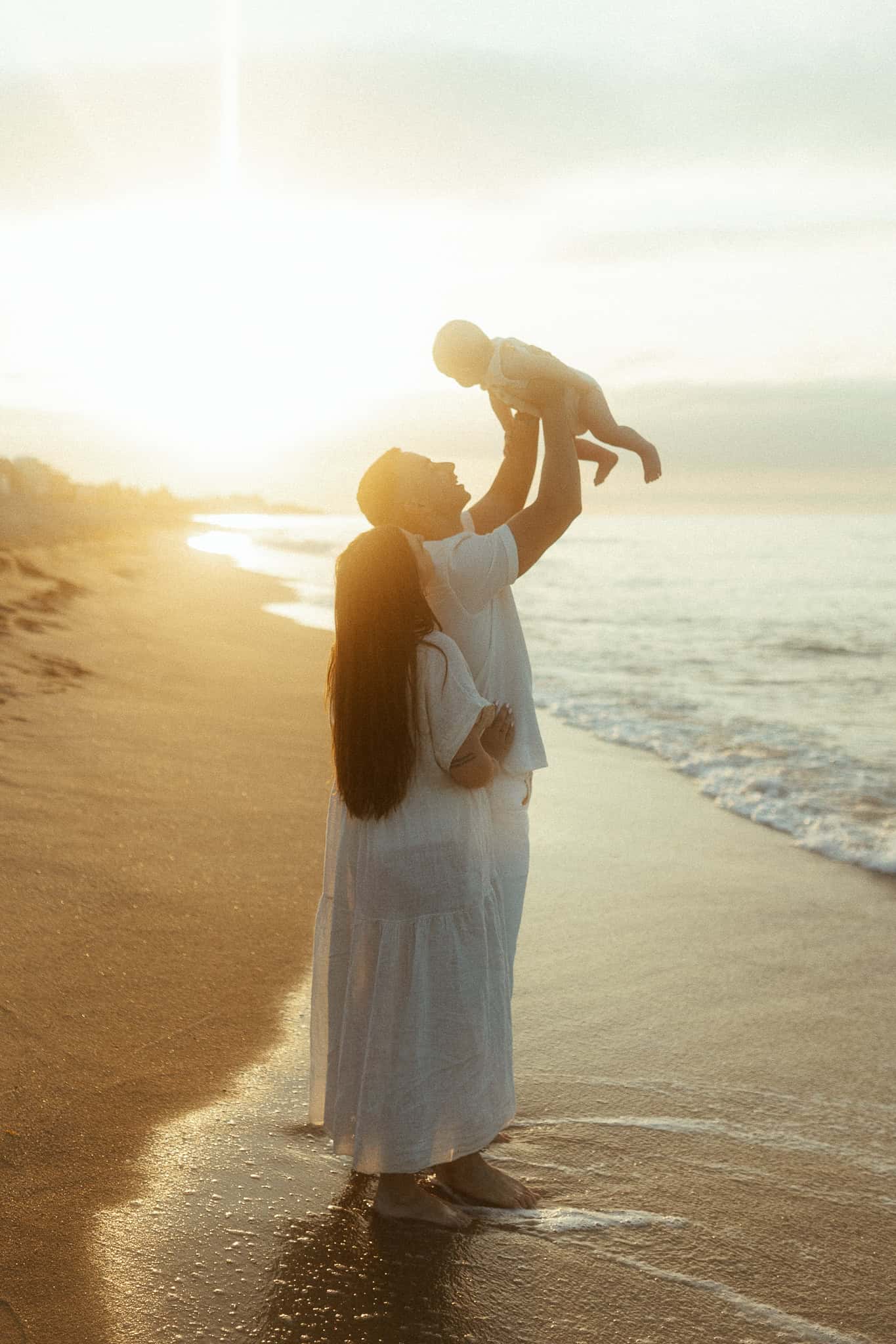 Family Photoshoot in the beach of Maresme