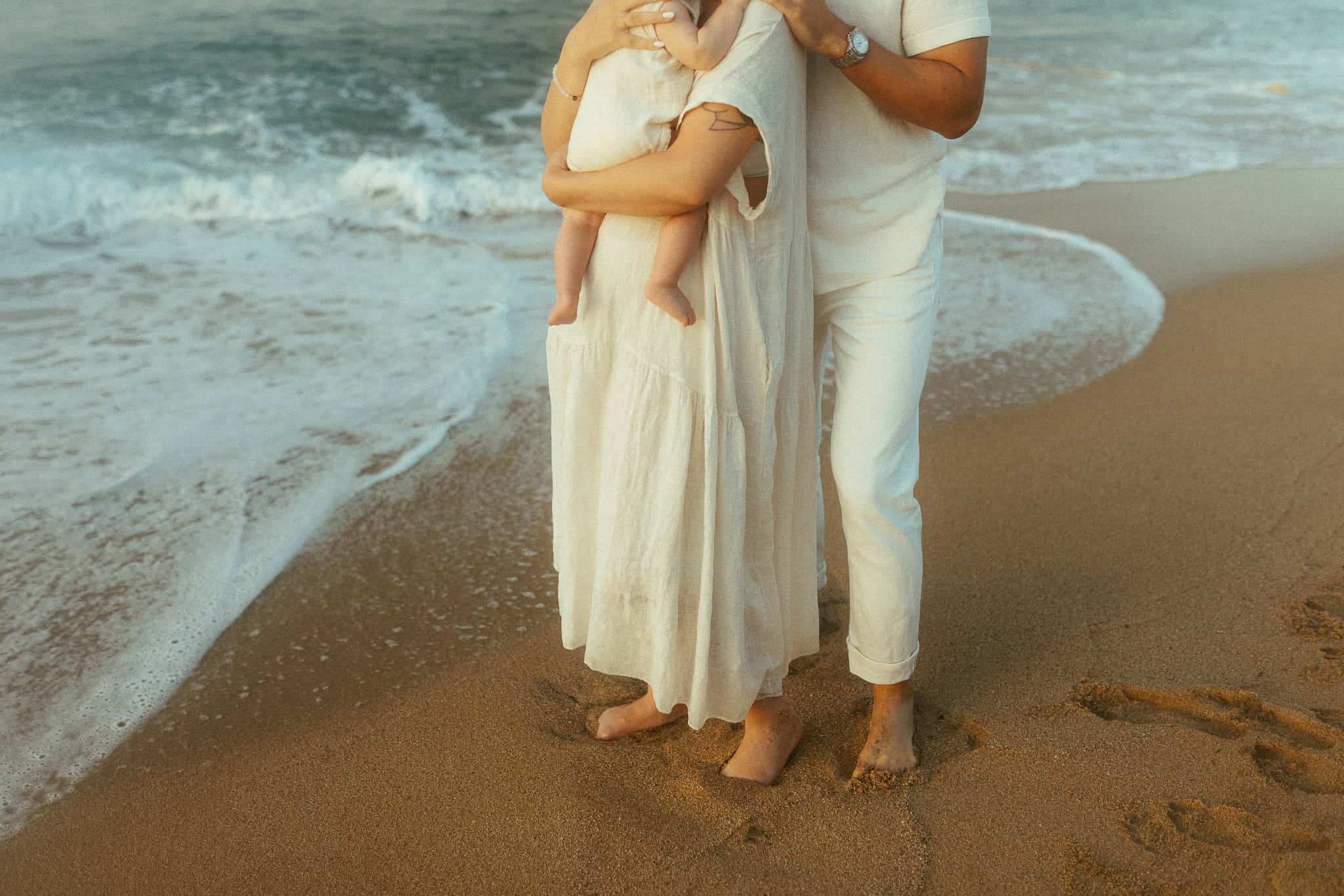 Family Photoshoot in the beach of Maresme