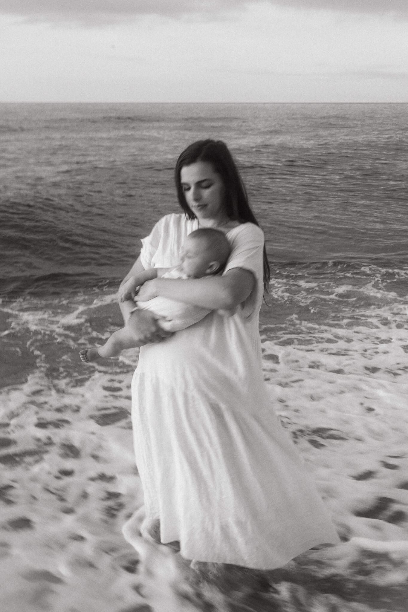 Family Photoshoot in the beach of Maresme
