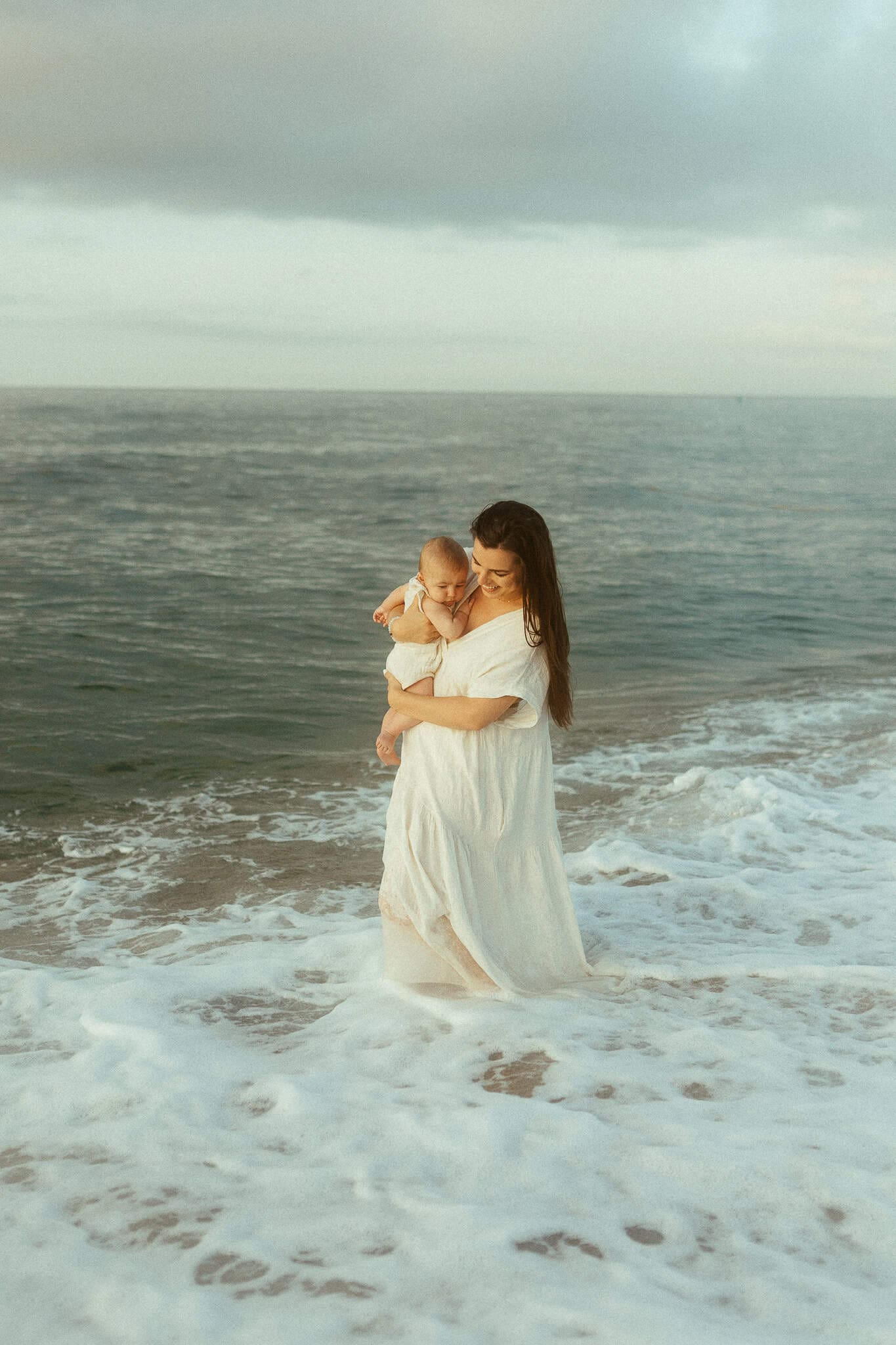 Family Photoshoot in the beach of Maresme