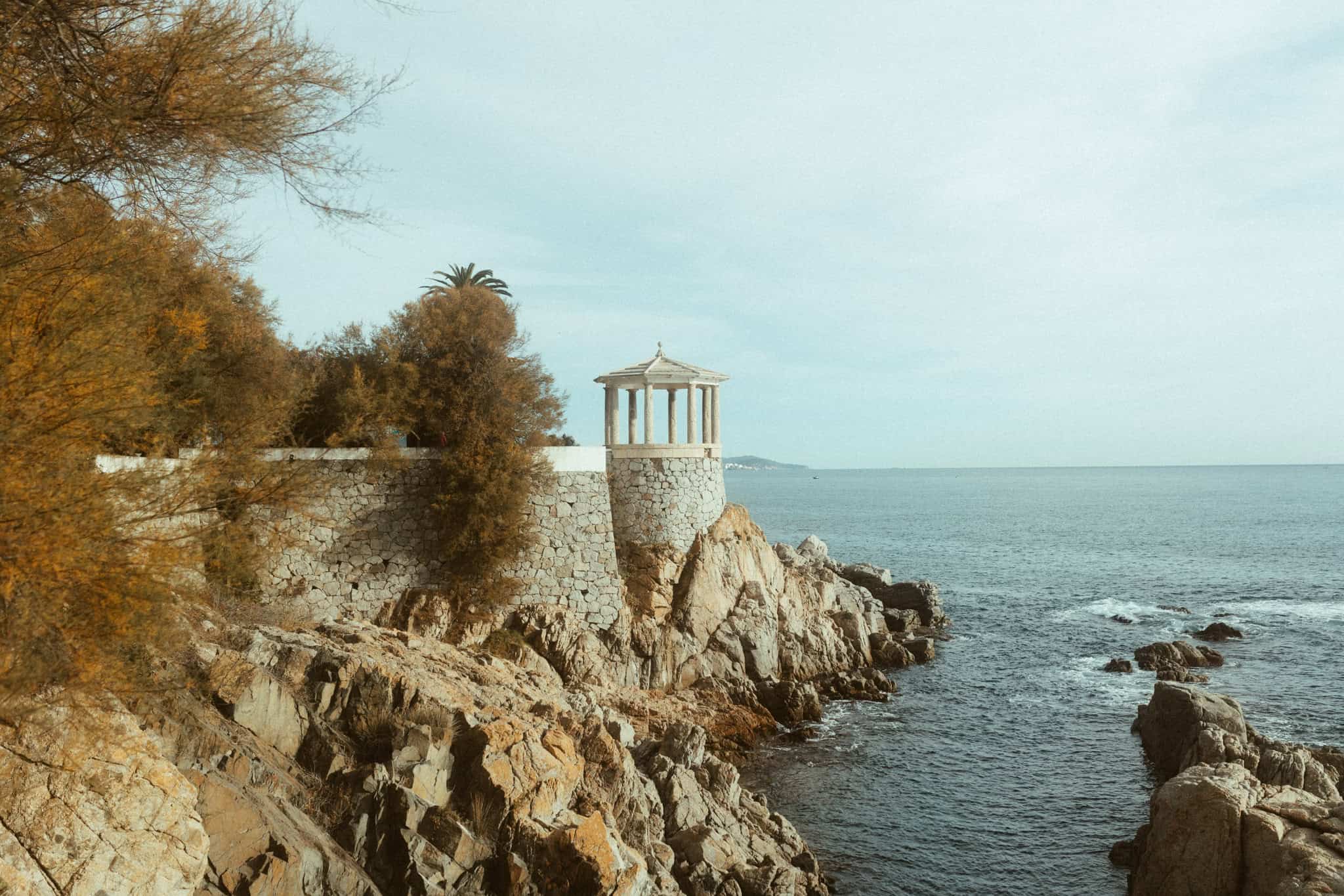 Proposal photo session in the coast of Costa Brava