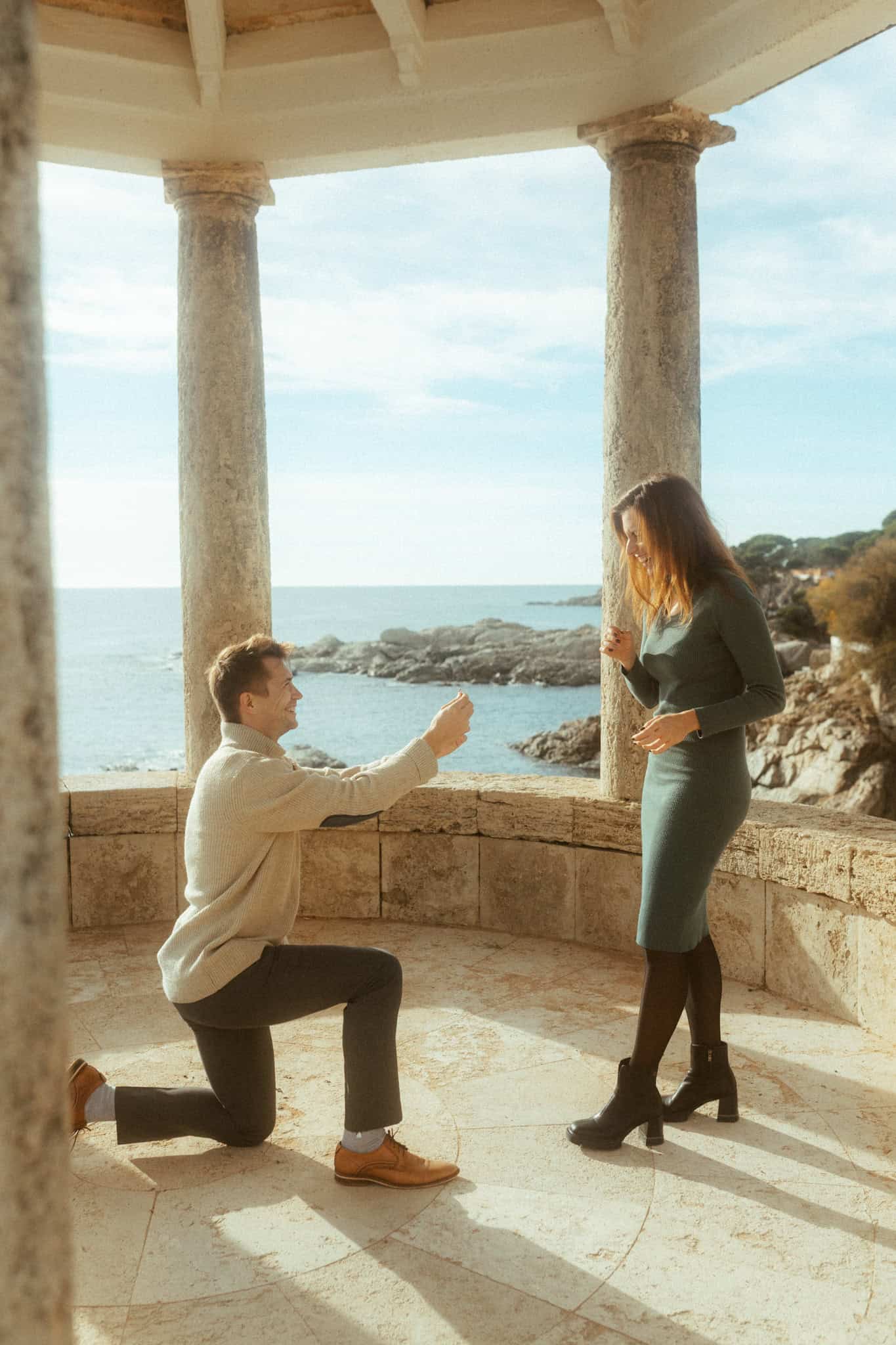 Proposal photo session in the coast of Costa Brava