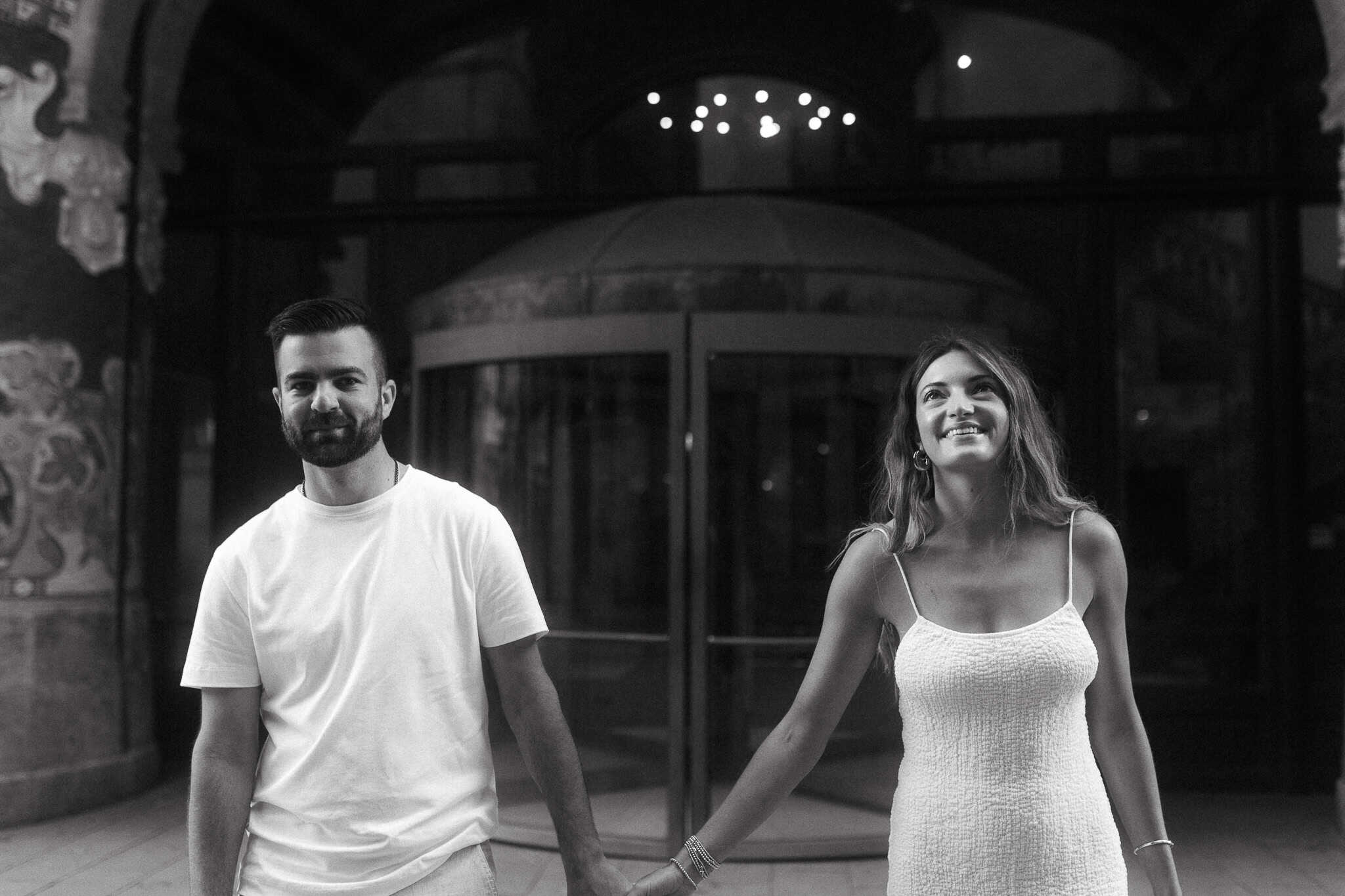 Couples Photoshoot Barcelona's old town