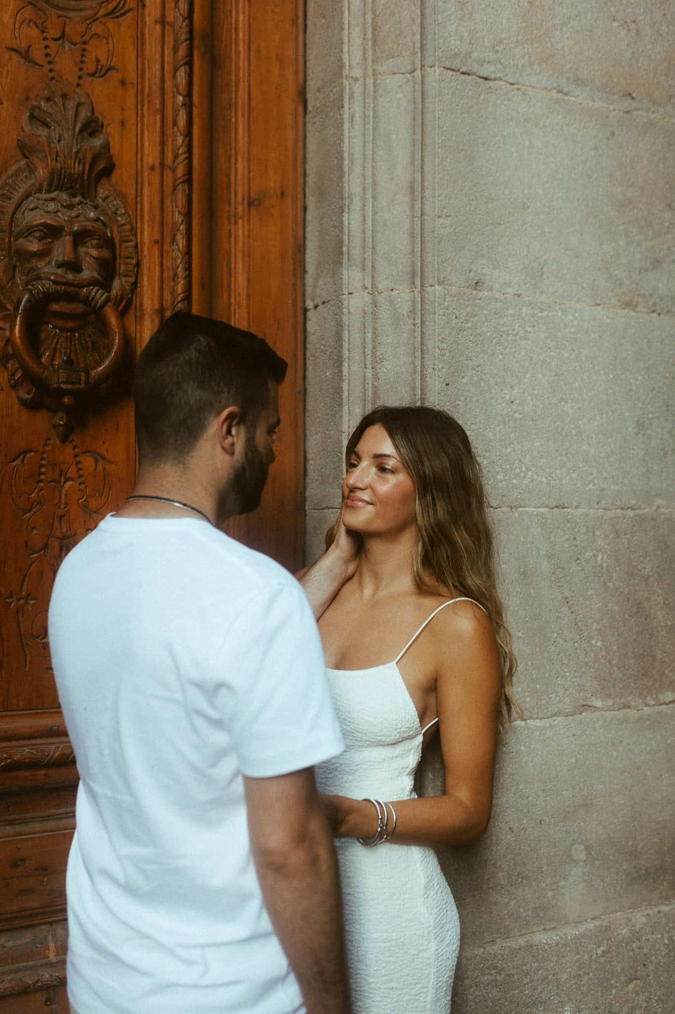 Couples Photoshoot Barcelona's old town