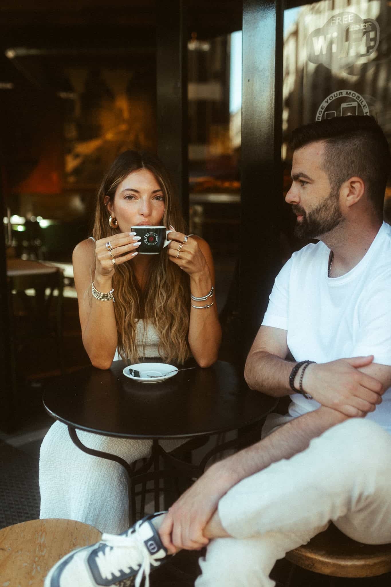Candid couples photoshoot in Barcelona