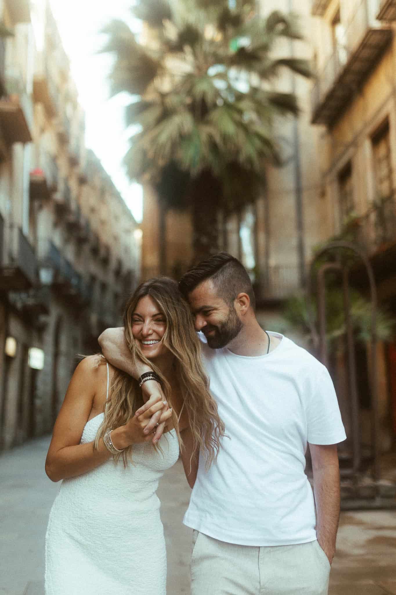 Couples Photoshoot Barcelona's old town