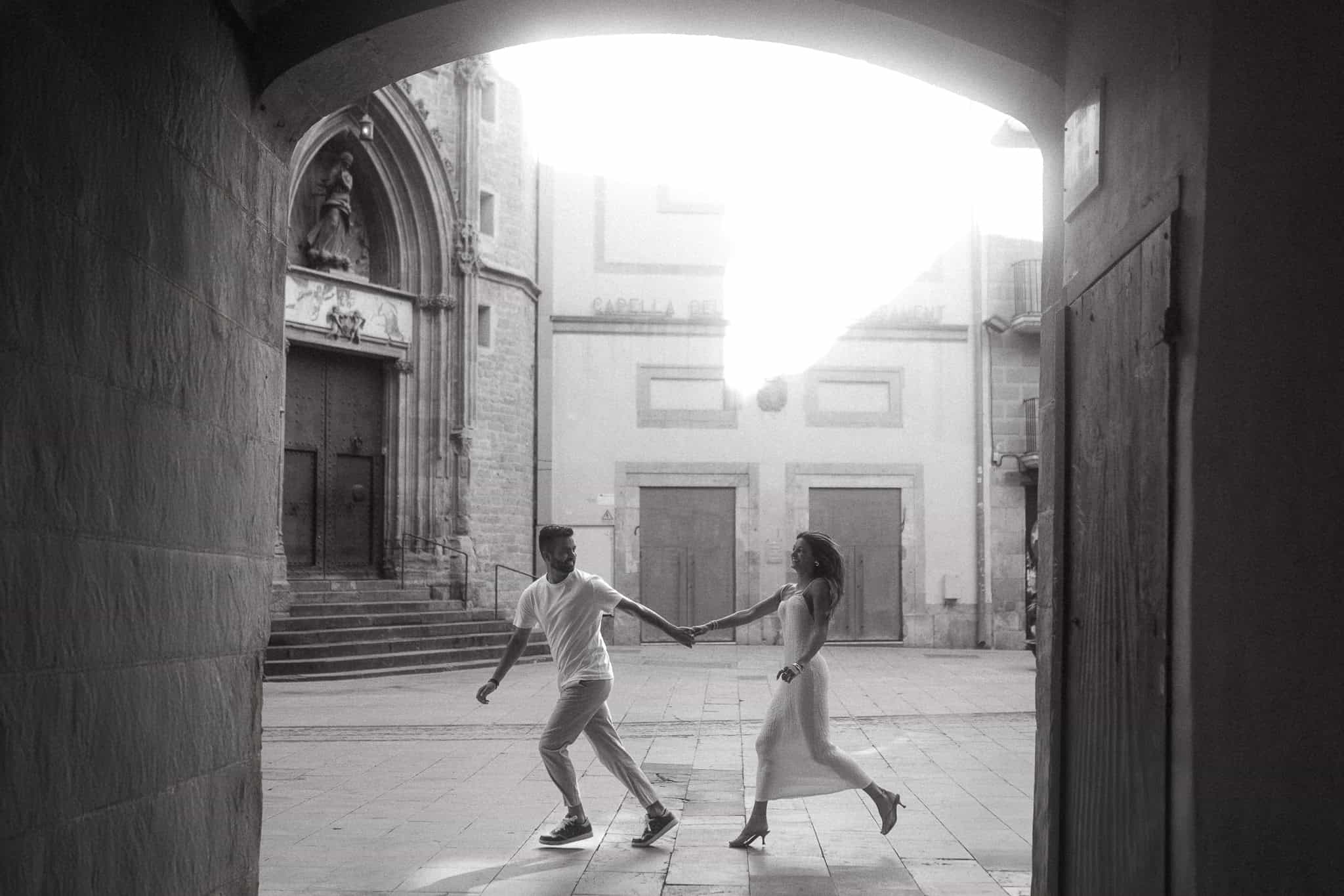 Couples Photoshoot Barcelona's old town
