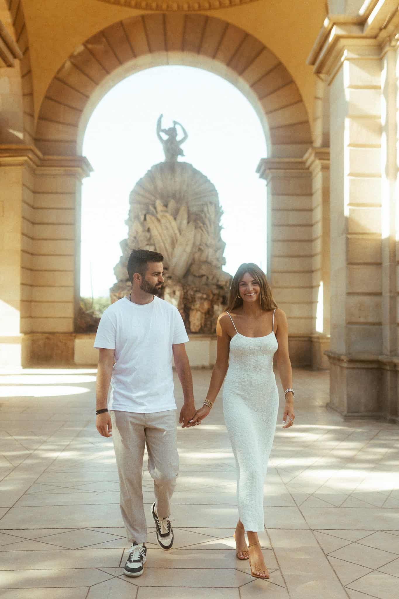 Couples Photoshoot Barcelona's old town