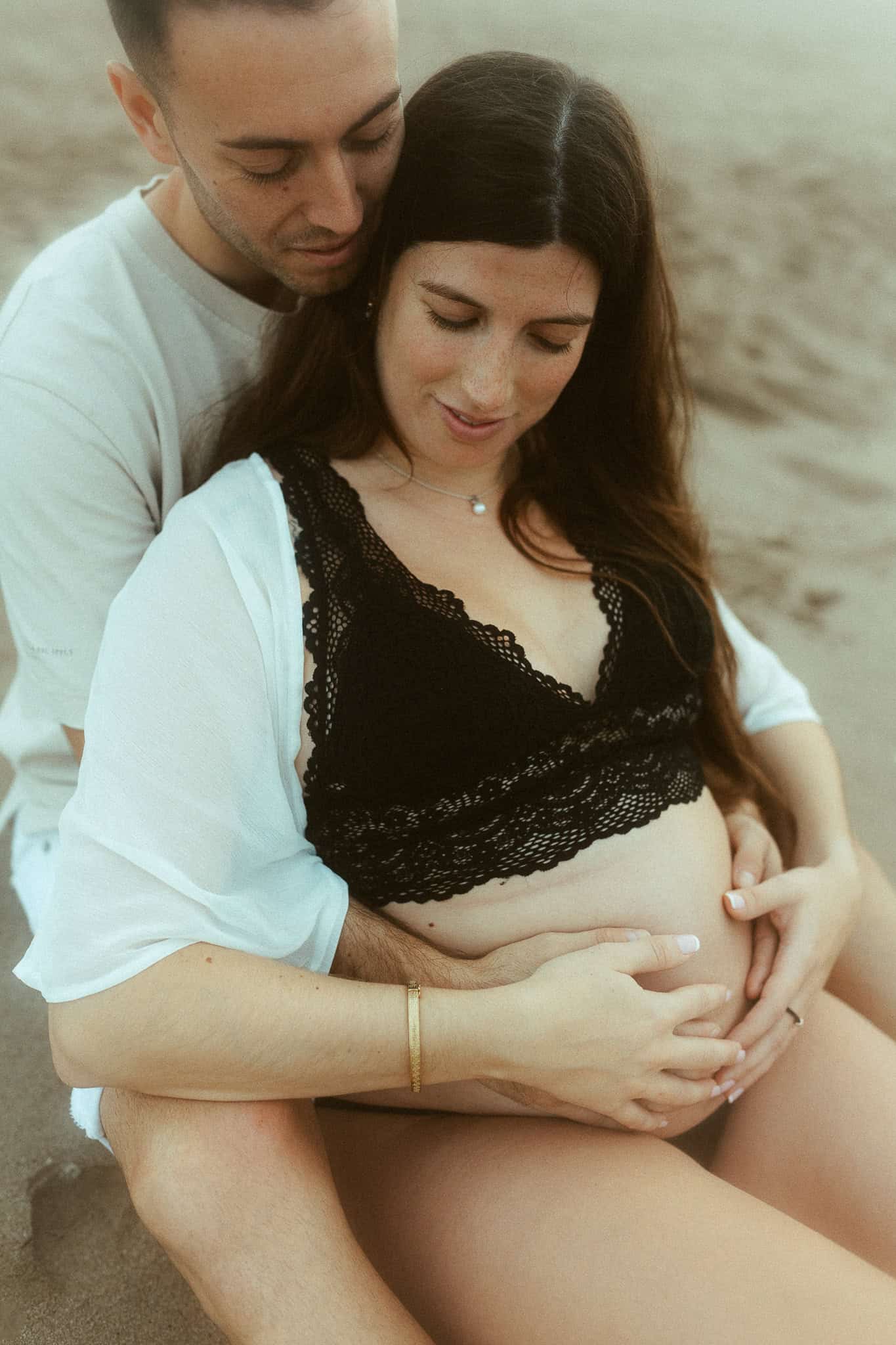 Pregnancy photos in the beach costa brava