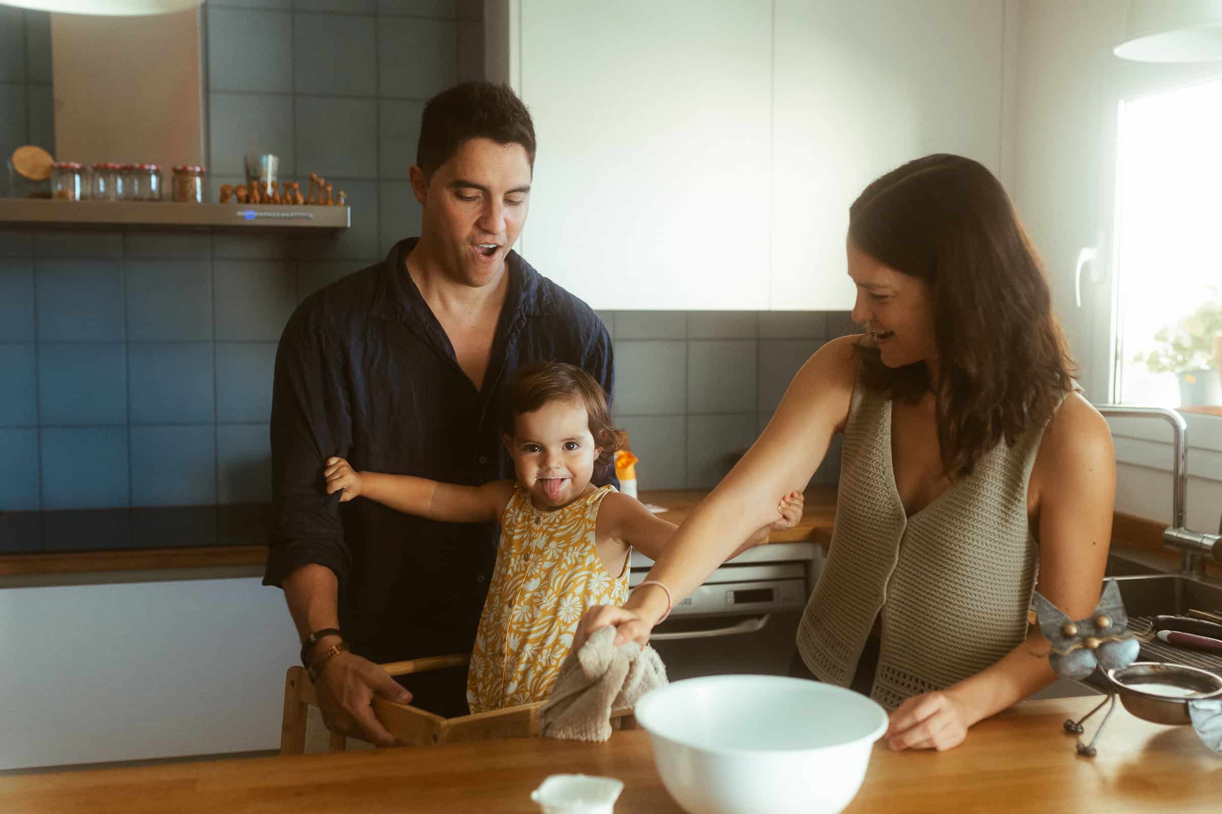 Home family photoshoot in Barcelona