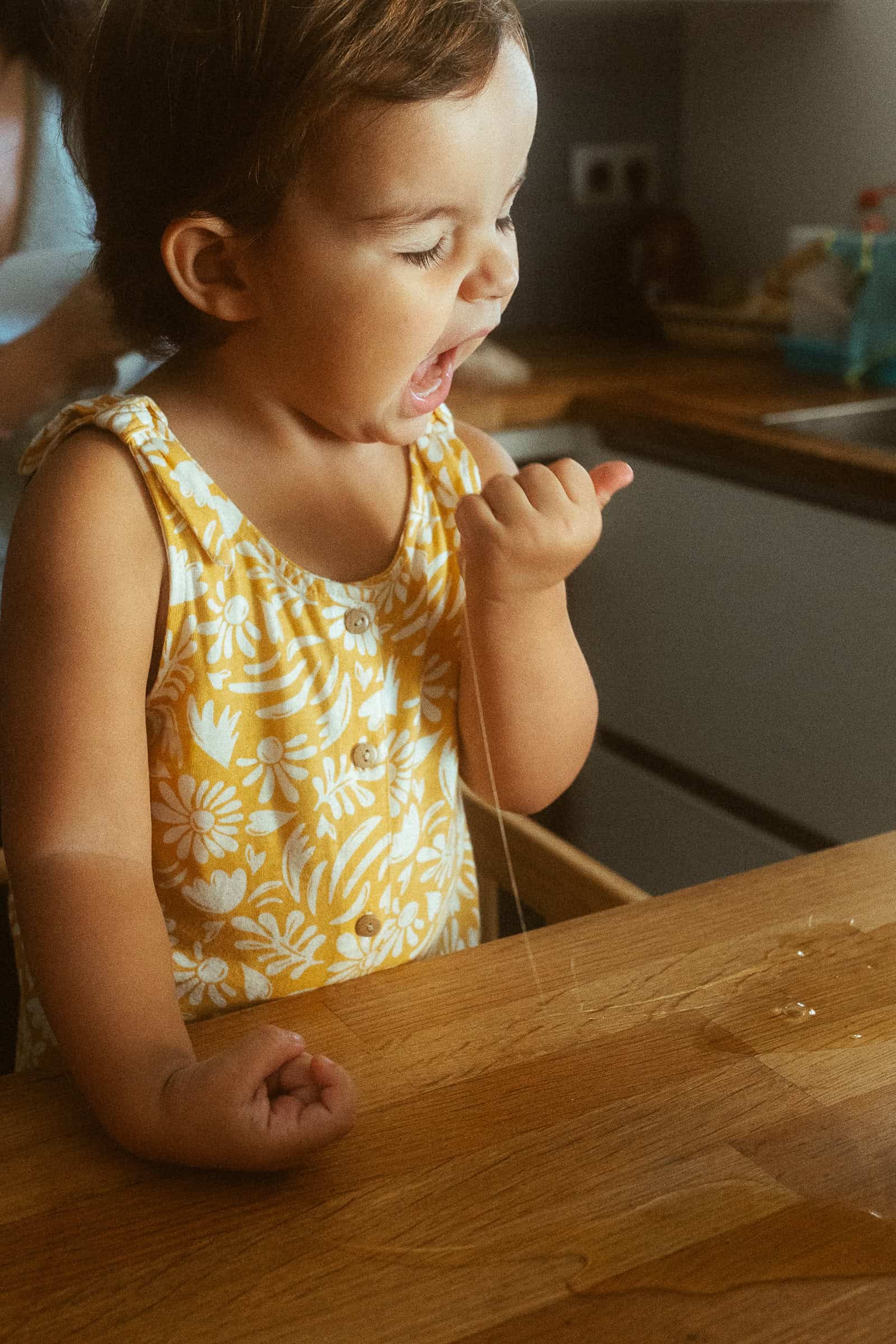 Home family photoshoot in Barcelona