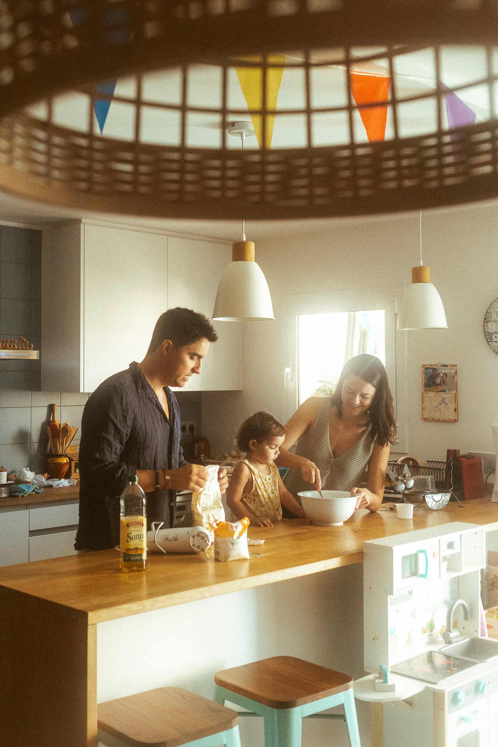 Home family photoshoot in Barcelona