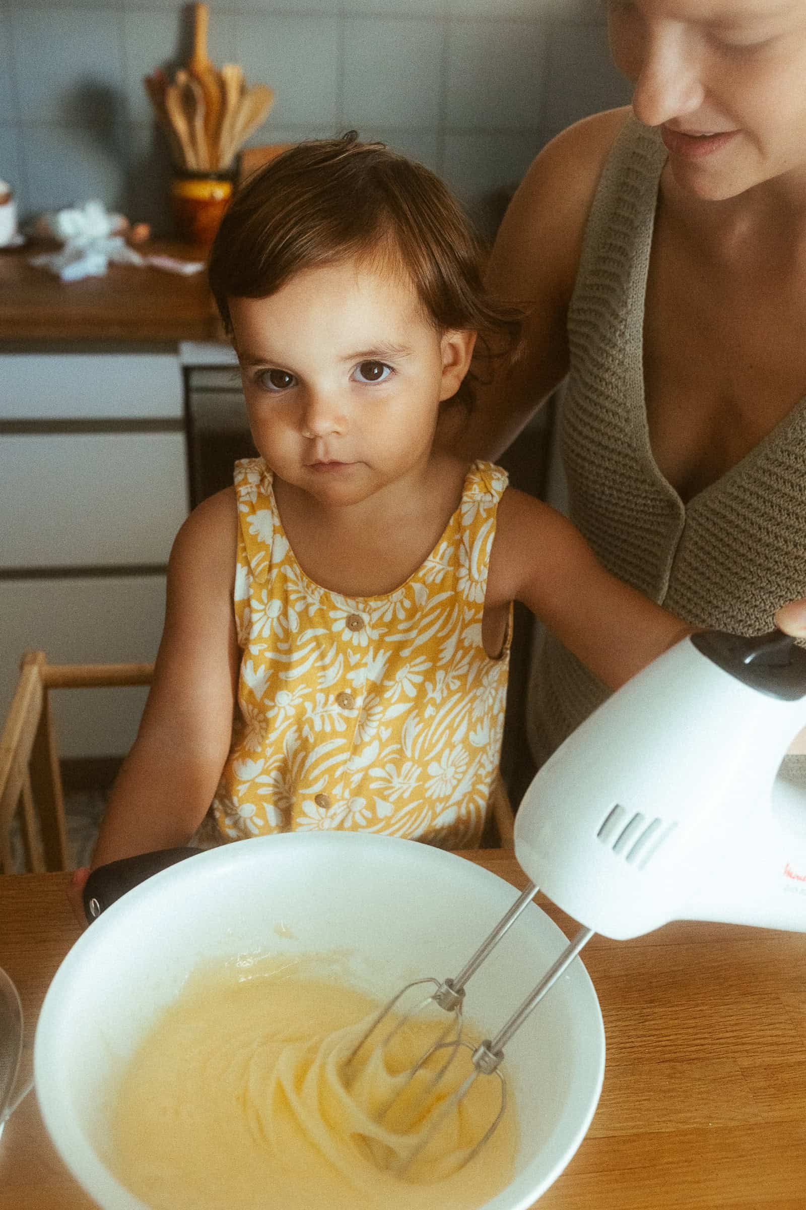 Home family photoshoot in Barcelona