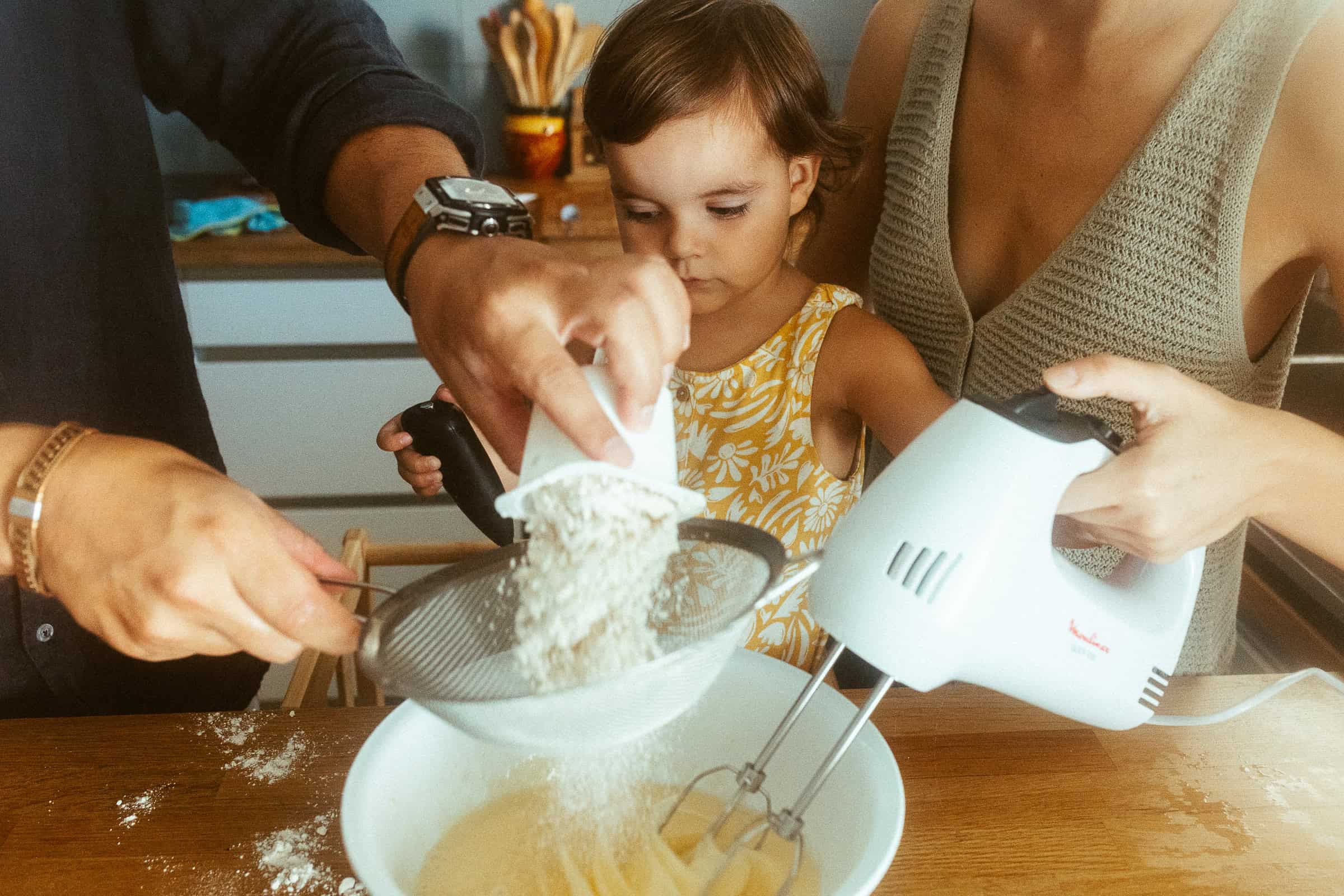 Home family photoshoot in Barcelona