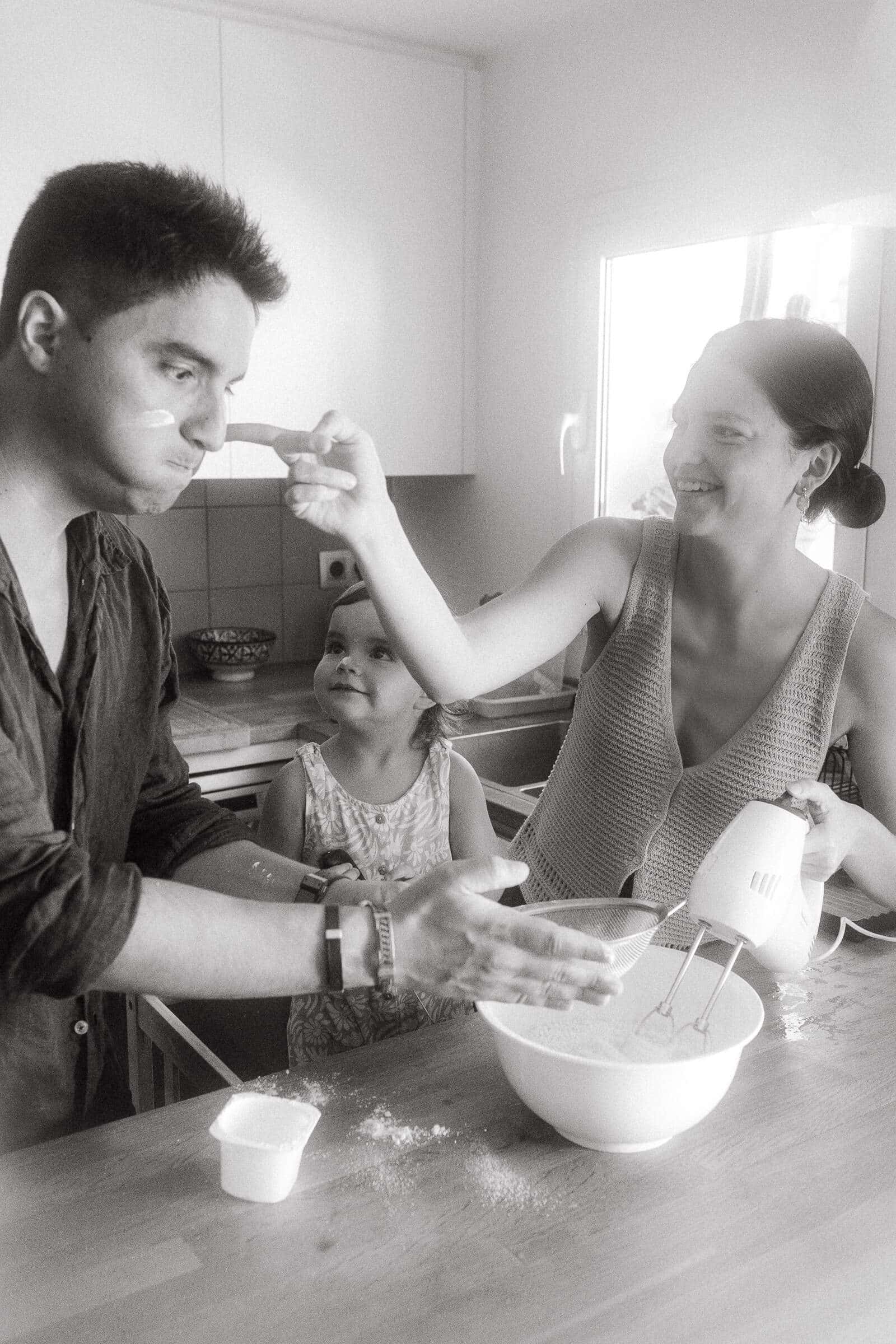 Home family photoshoot in Barcelona