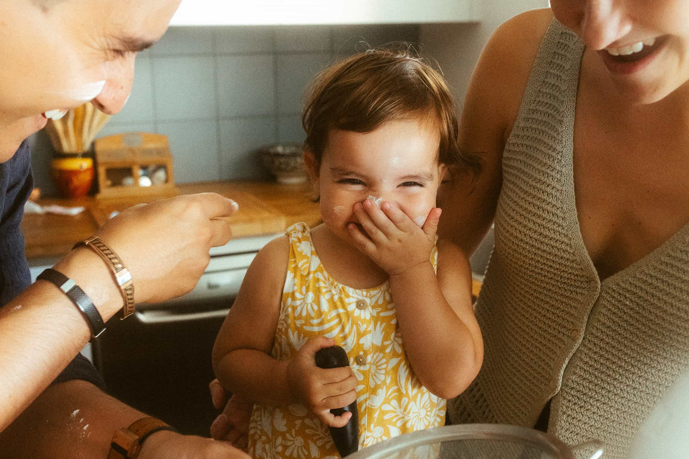 Home family photoshoot in Barcelona