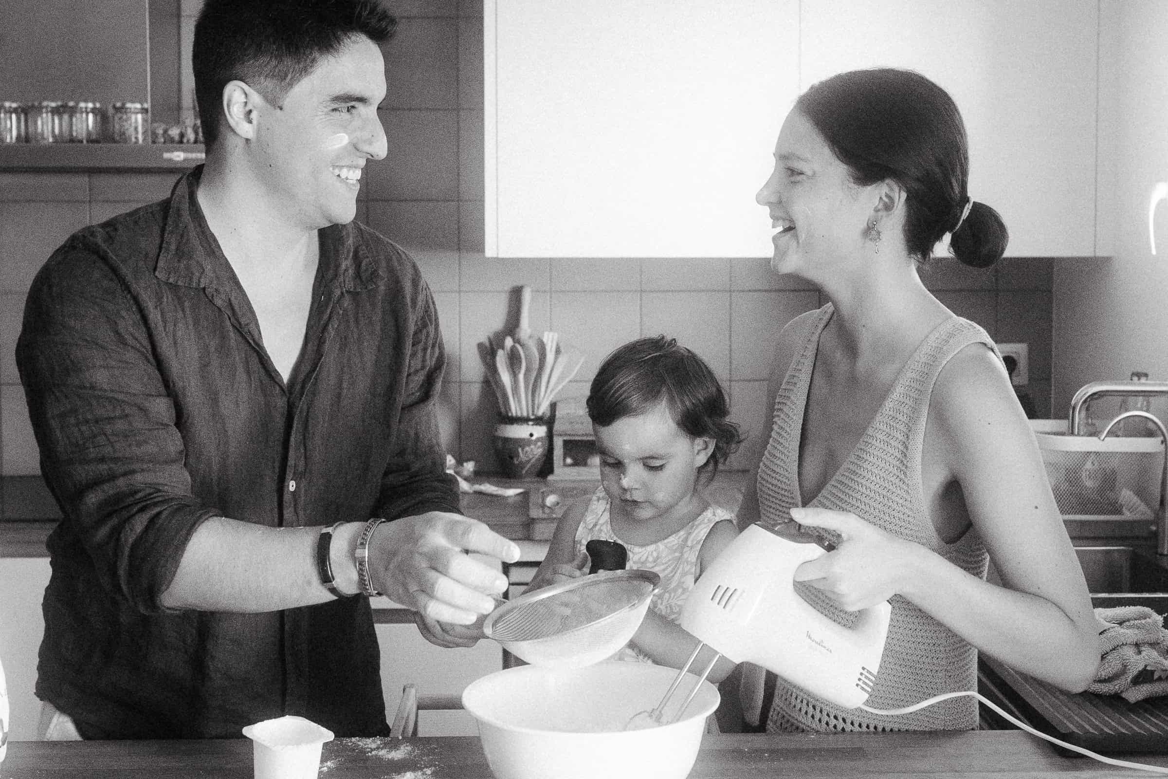 Home family photoshoot in Barcelona