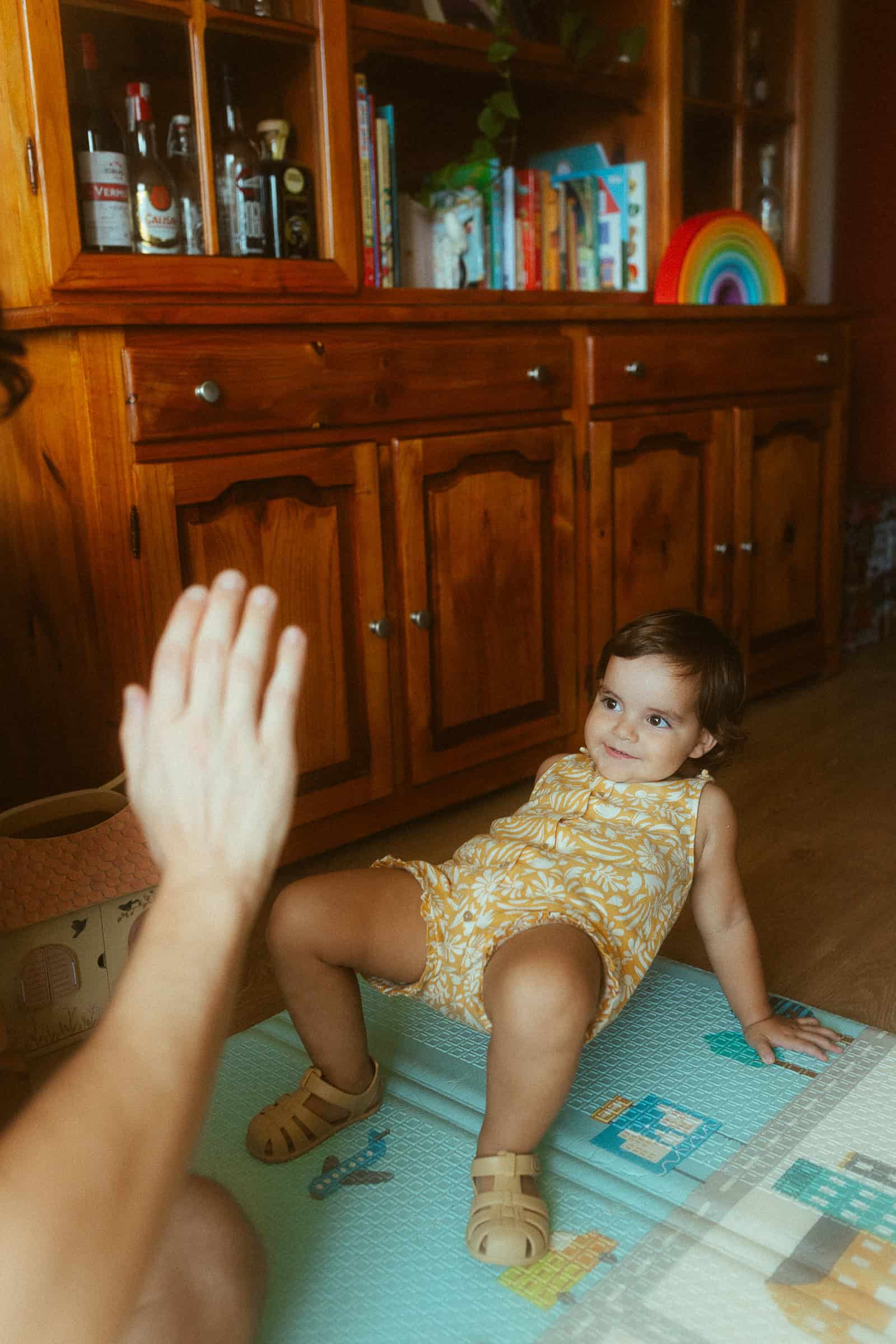 Home family photoshoot in Barcelona