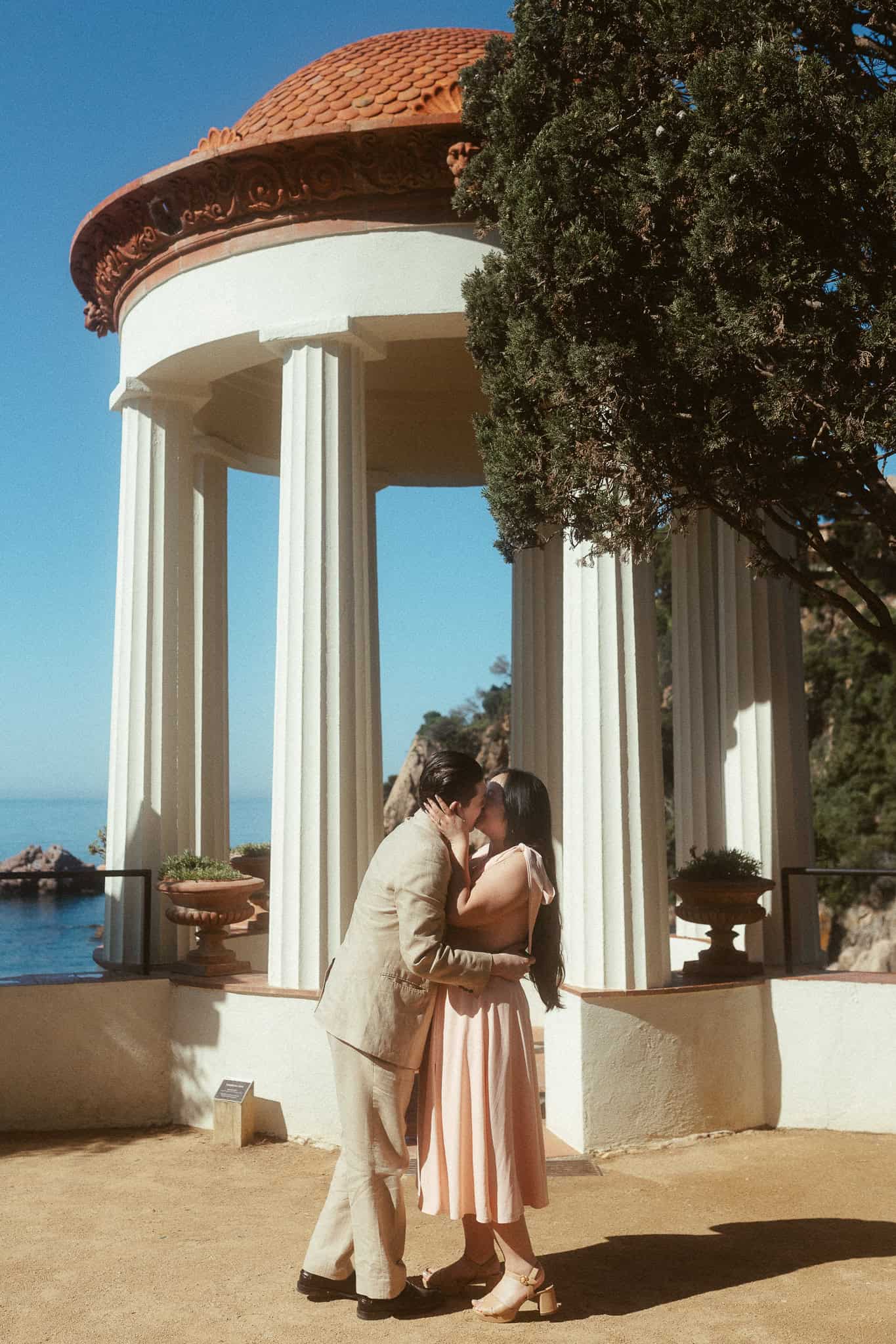 Surprise Proposal Photoshoot in Marimurtra botanical gardens