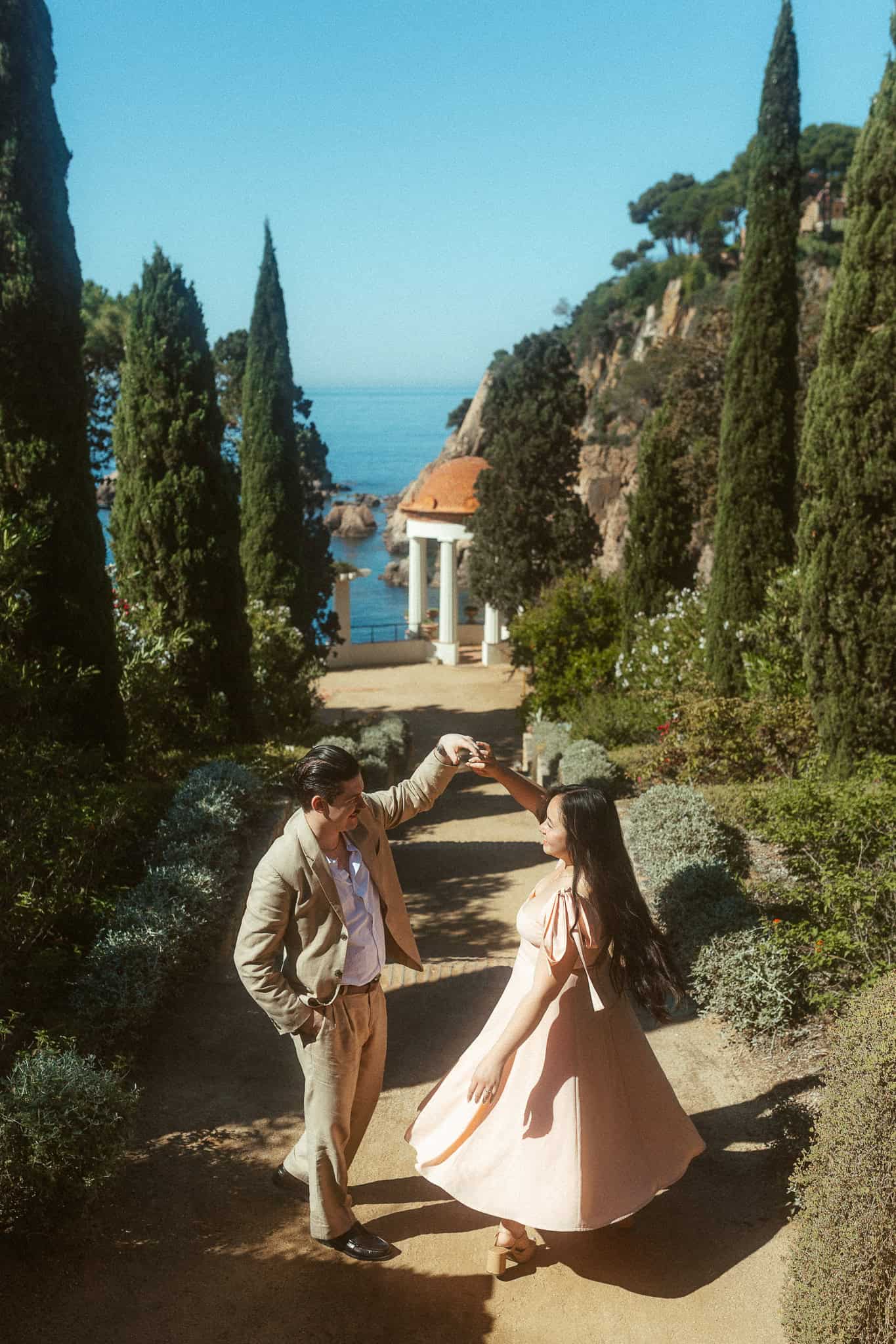 Surprise Proposal Photoshoot in Marimurtra botanical gardens