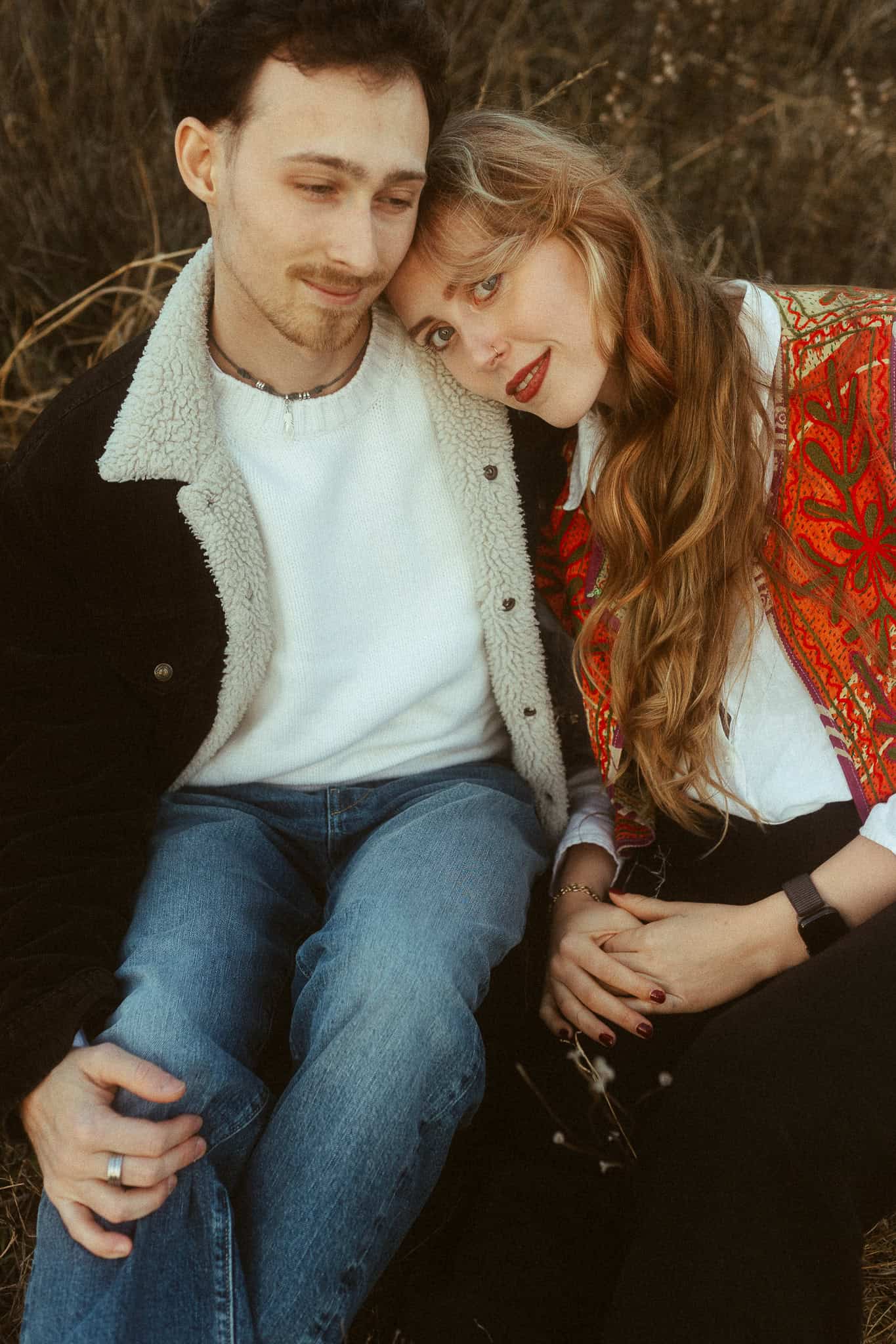 Couples photoshoot in the nature near Montserrat mountains