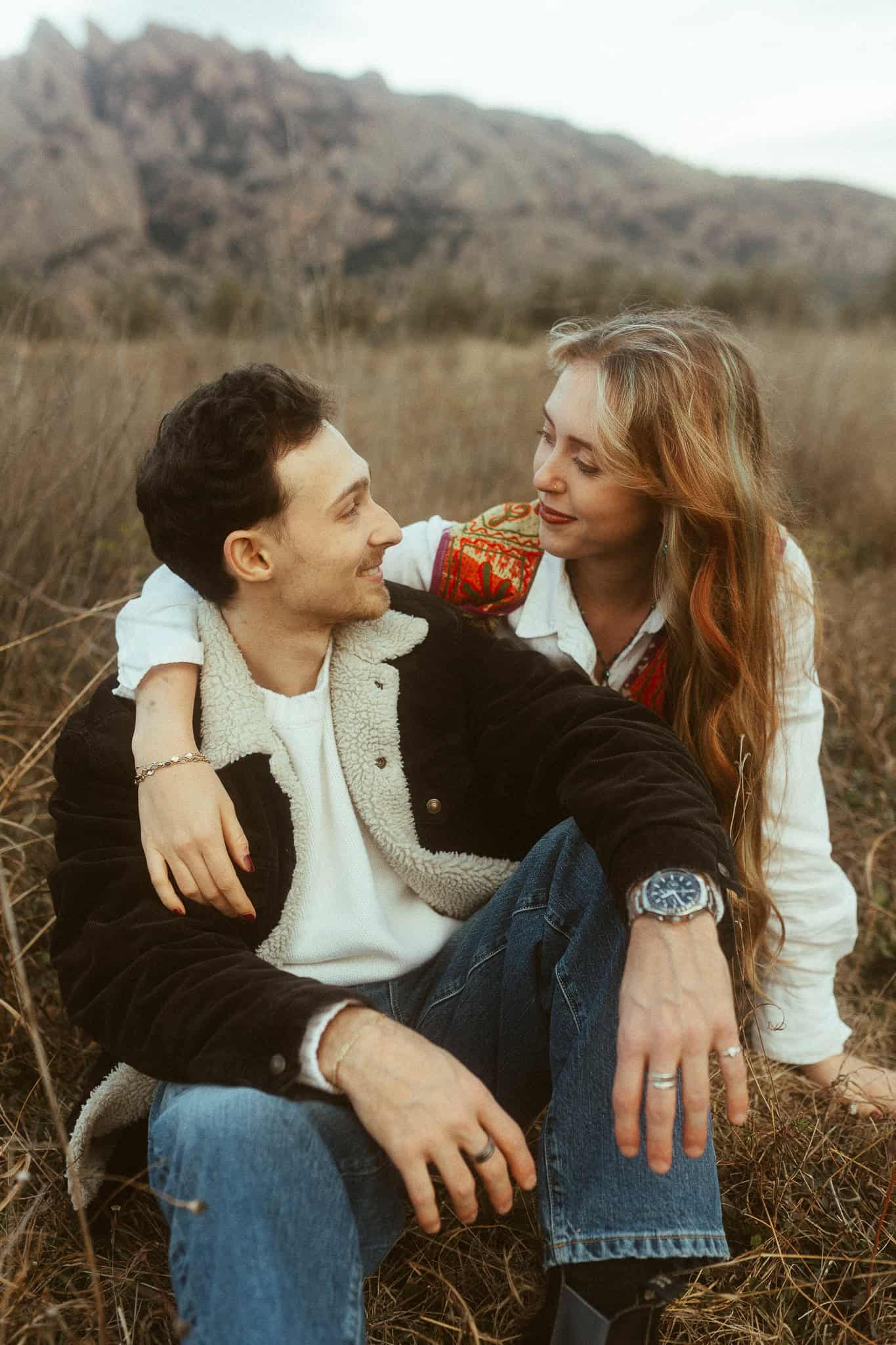 Couples photoshoot in the nature near Montserrat mountains