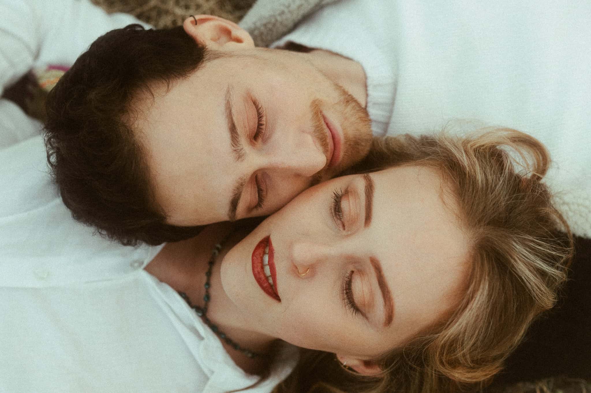 Couples photoshoot in the nature near Montserrat mountains