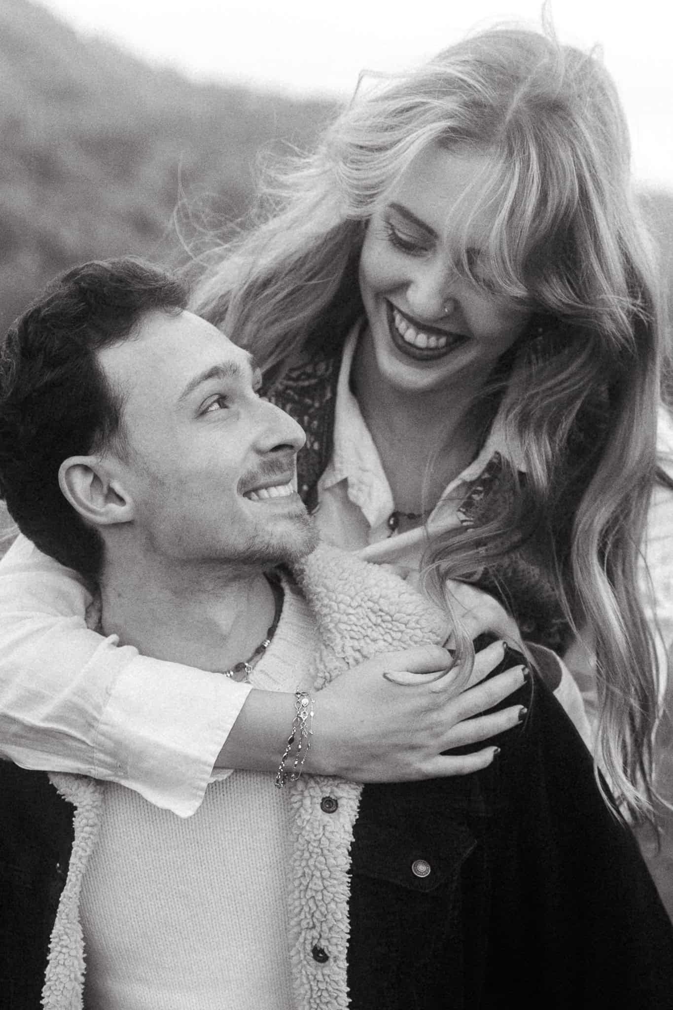 Couples photoshoot in the nature near Montserrat mountains