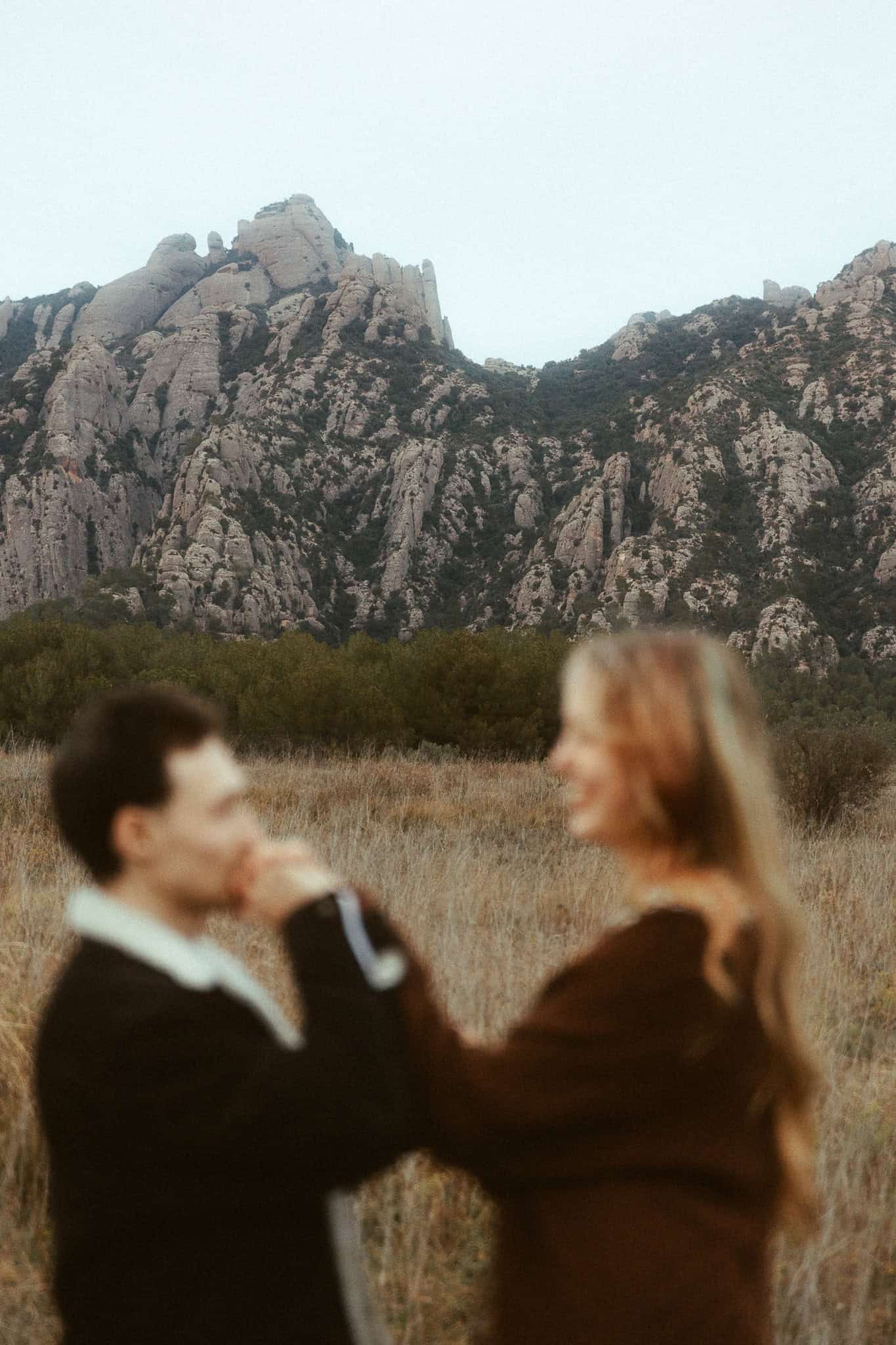 Couples photoshoot in the nature near Montserrat mountains
