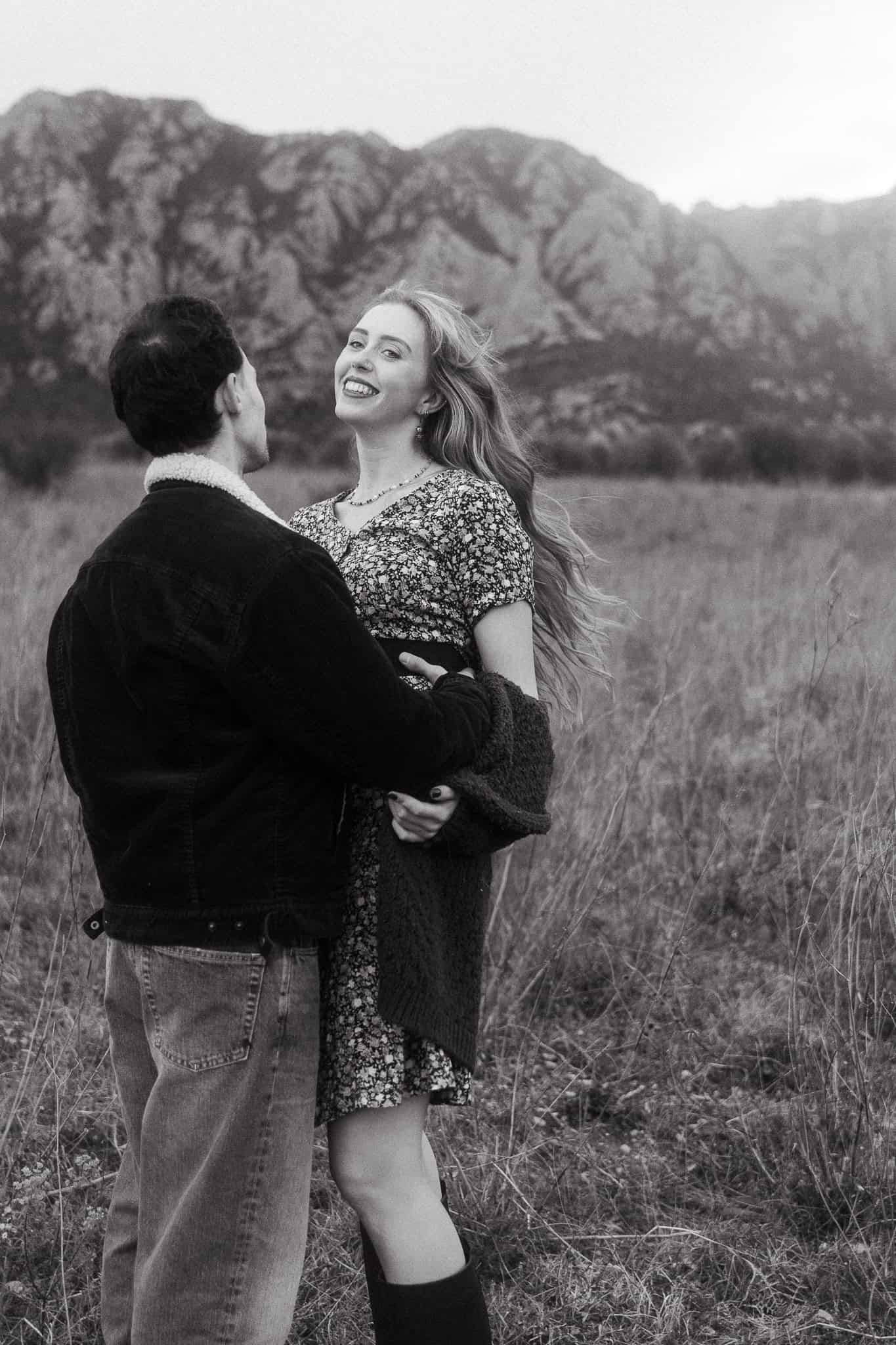 Couples photoshoot in the nature near Montserrat mountains