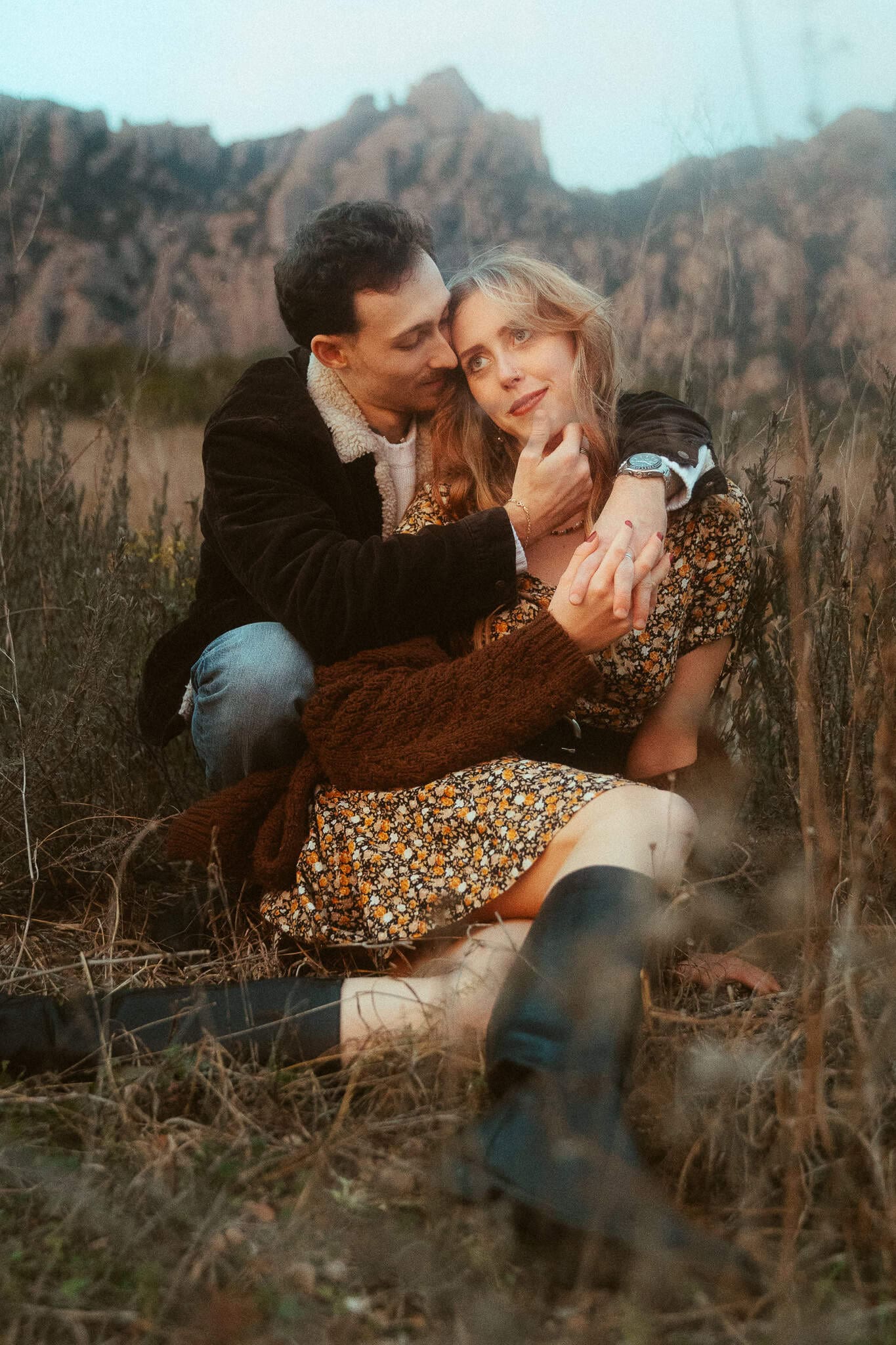 Couples photoshoot in the nature near Montserrat mountains