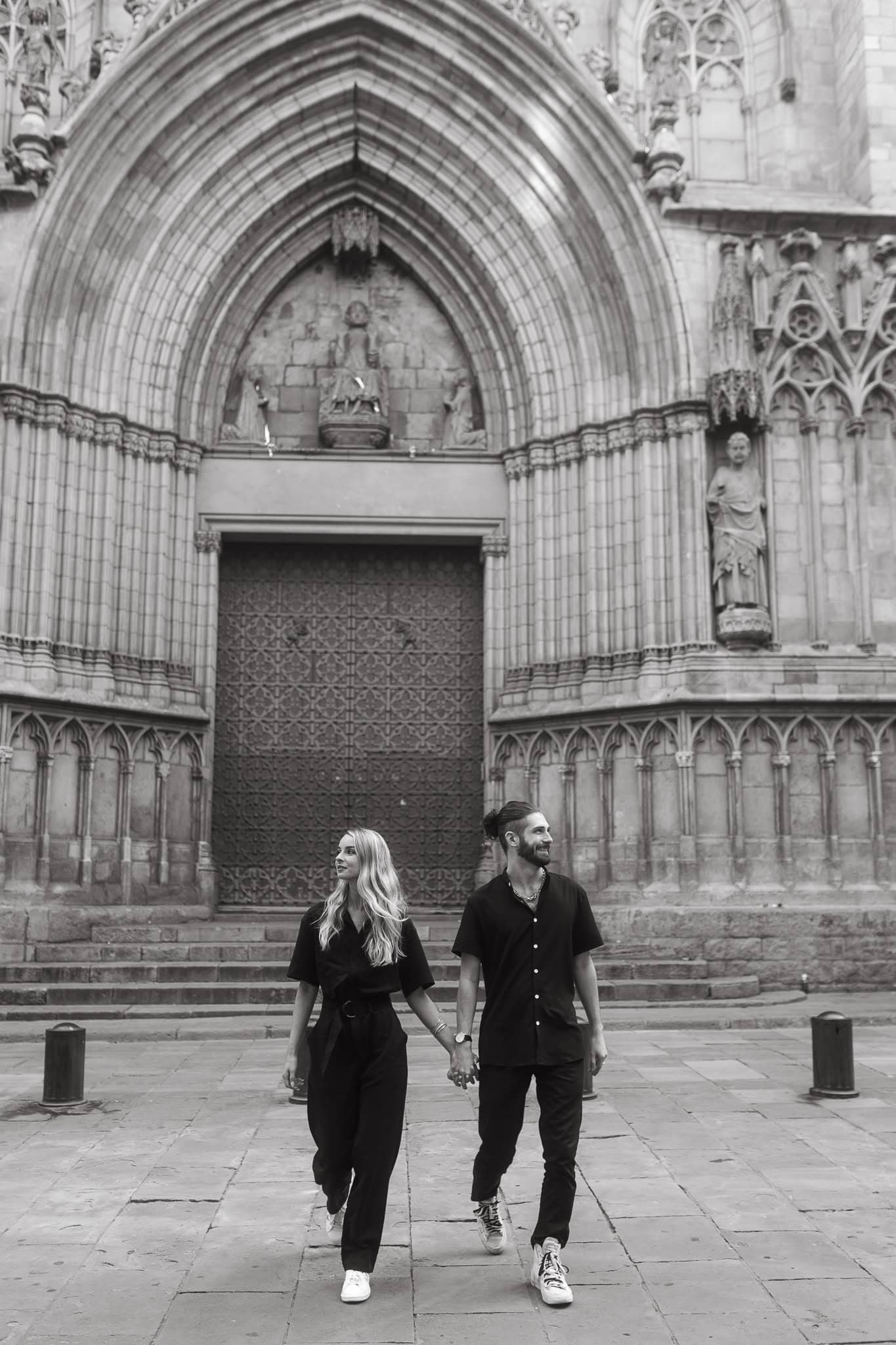 Couples Photoshoot in Barcelona city