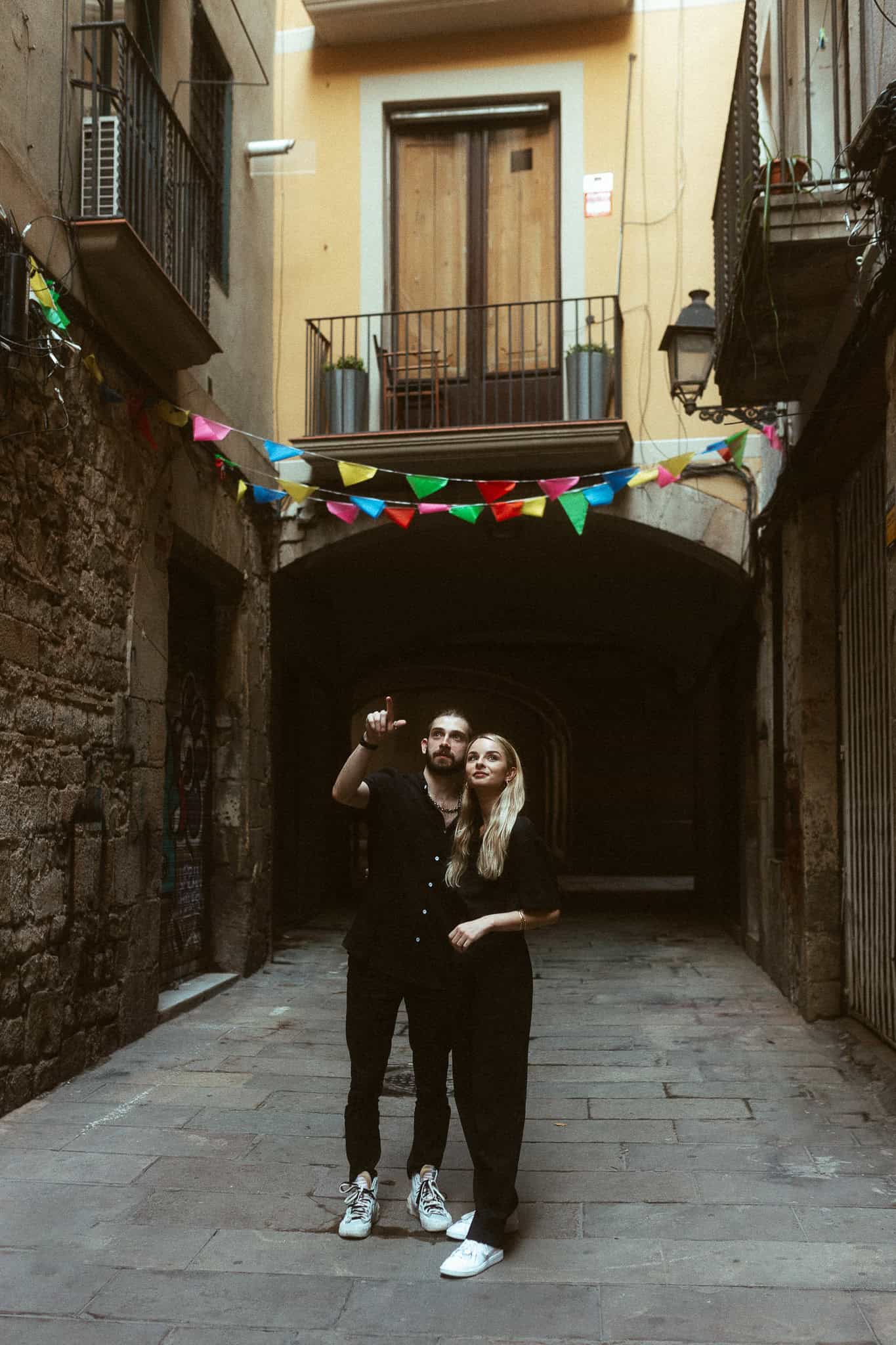 Couples Photoshoot in Barcelona city