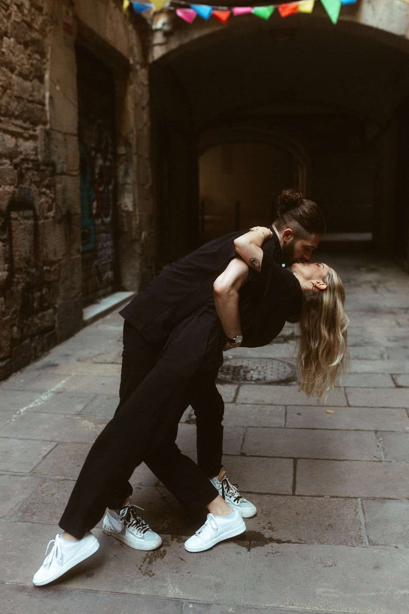 Couples Photoshoot in Barcelona city