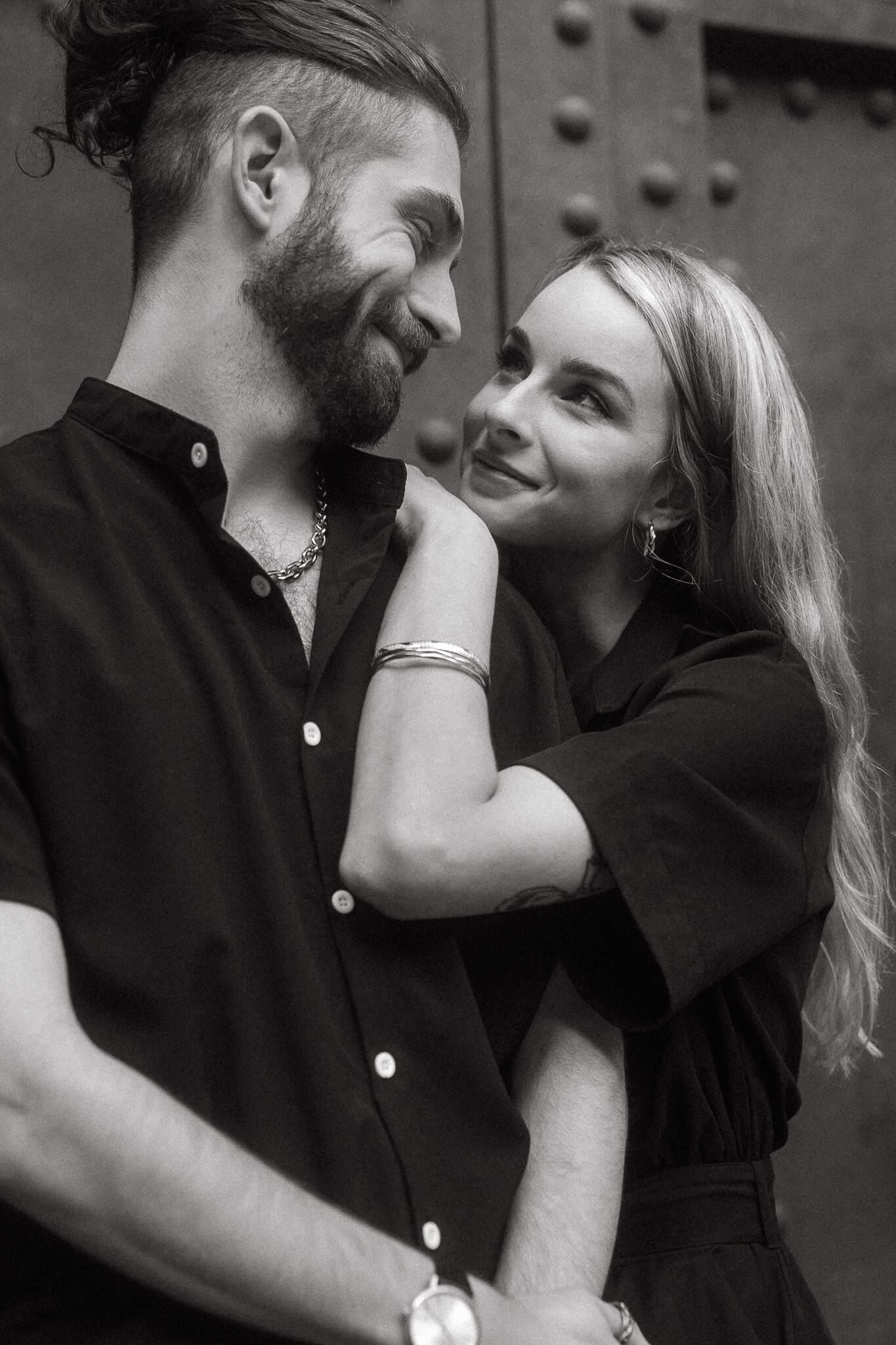 Couples Photoshoot in Barcelona city